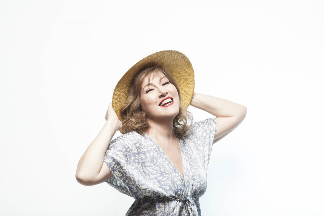 Έλλη Πασπαλά: Με θλίβει η τάση ξενοφοβίας που υπάρχει στην Ελλάδα