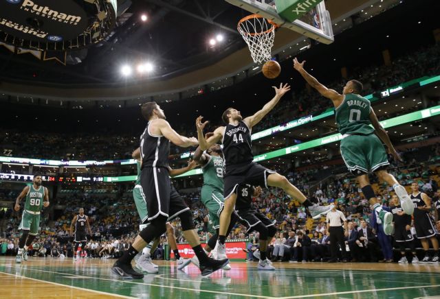 Εξαιρετικός Αντετοκούνμπο αλλά ήττα των Μπακς