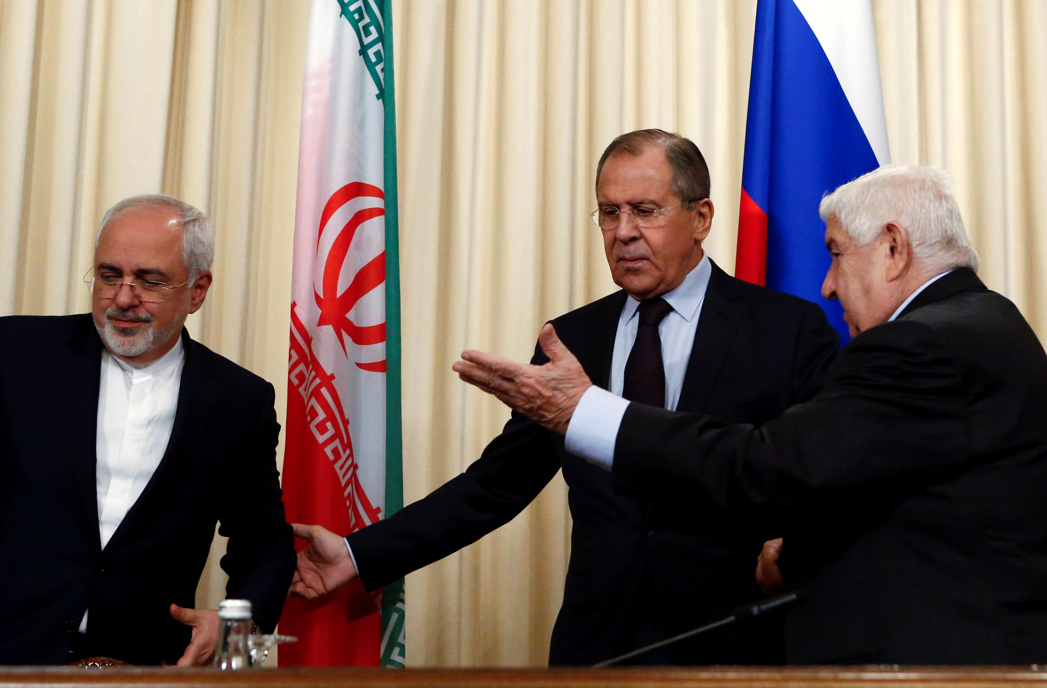 Ρωσία και Συρία προς ΗΠΑ: Στέλνετε τους τζιχαντιστές από τη Μοσούλη στη Ράκα