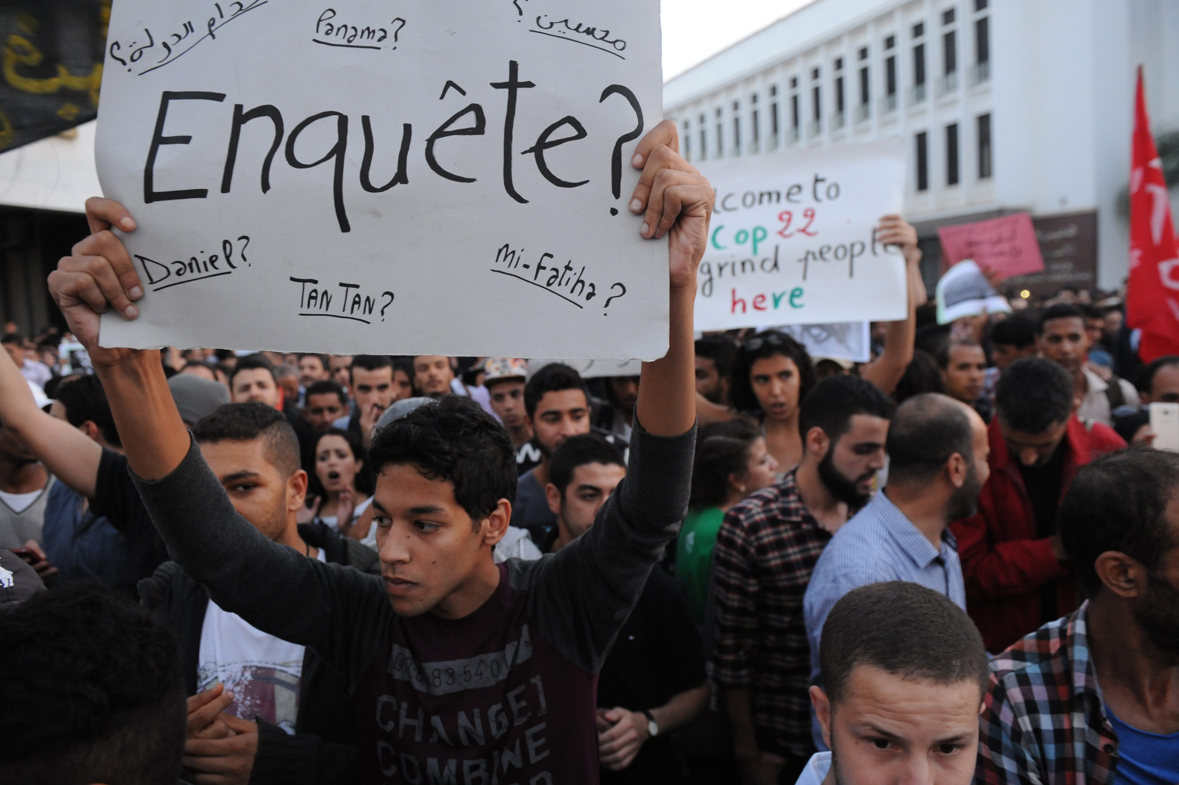 Οργή και διαδηλώσεις πυροδοτεί στο Μαρόκο θάνατος ιχθυοπώλη