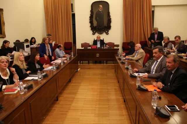 Live: Σε δύο μήνες το σκεπτικό του ΣτΕ, προχωράμε με το ΕΣΡ, λέει ο Βούτσης