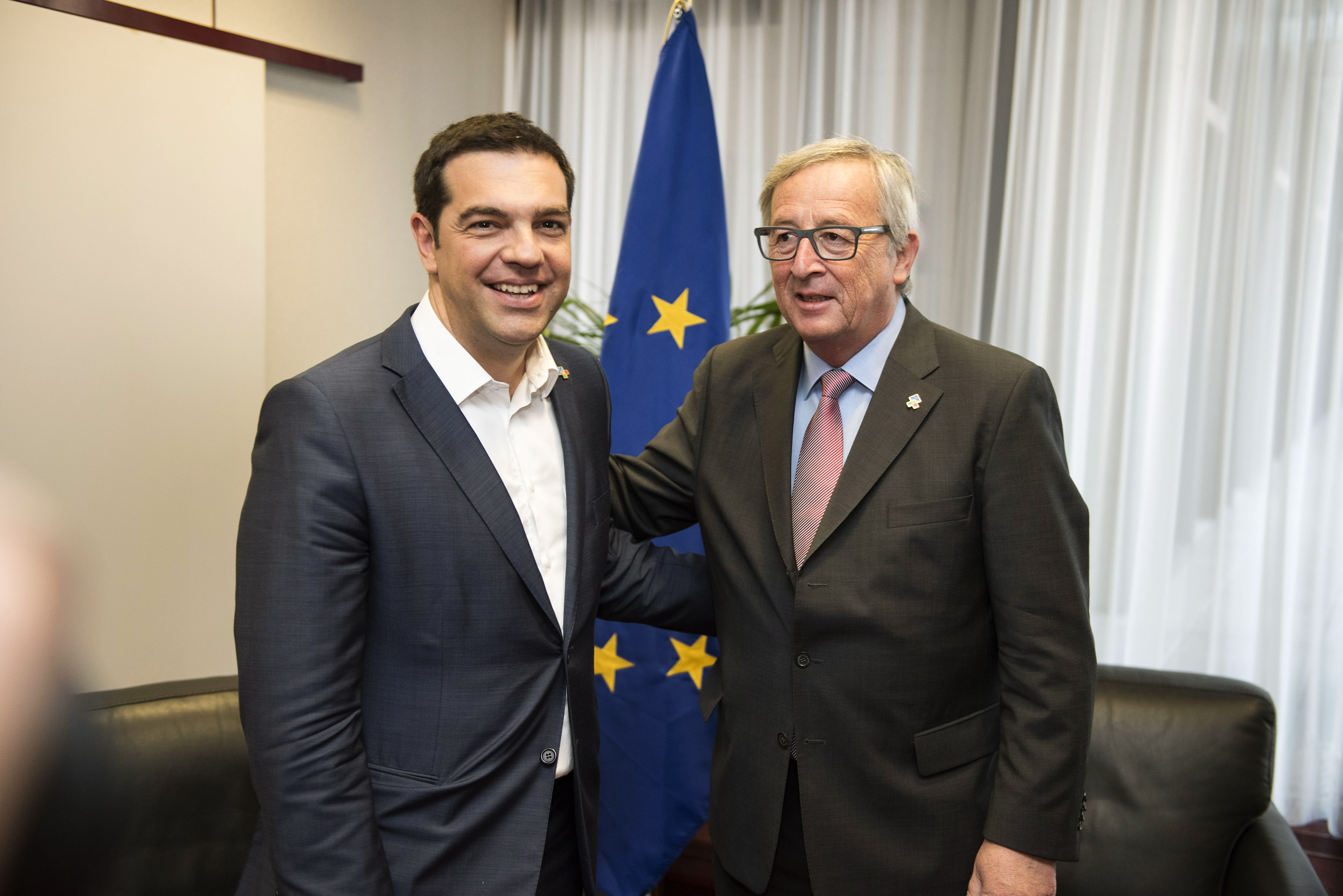 Τηλεφωνική επικοινωνία Τσίπρα – Γιούνκερ για την αξιολόγηση