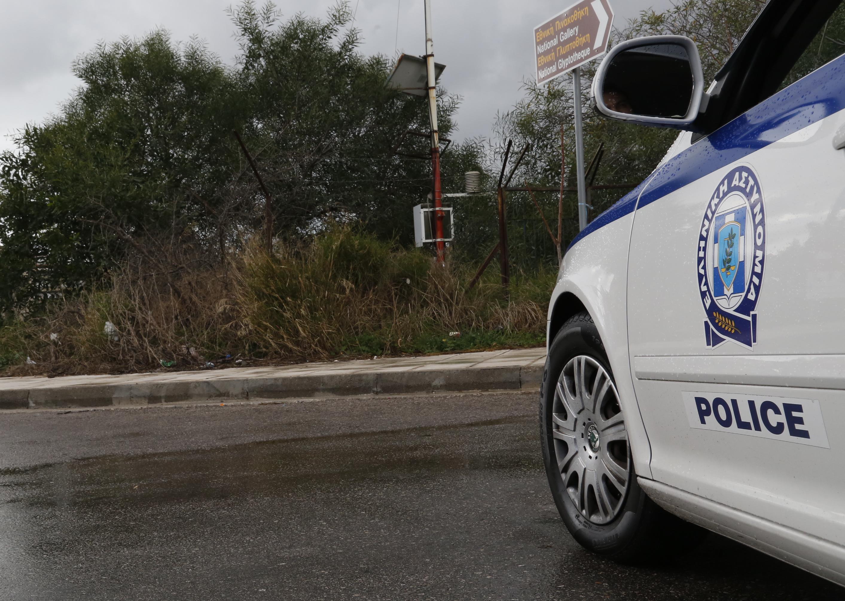 Σύλληψη δύο γιατρών και τραυματιοφορέα για δωροληψία