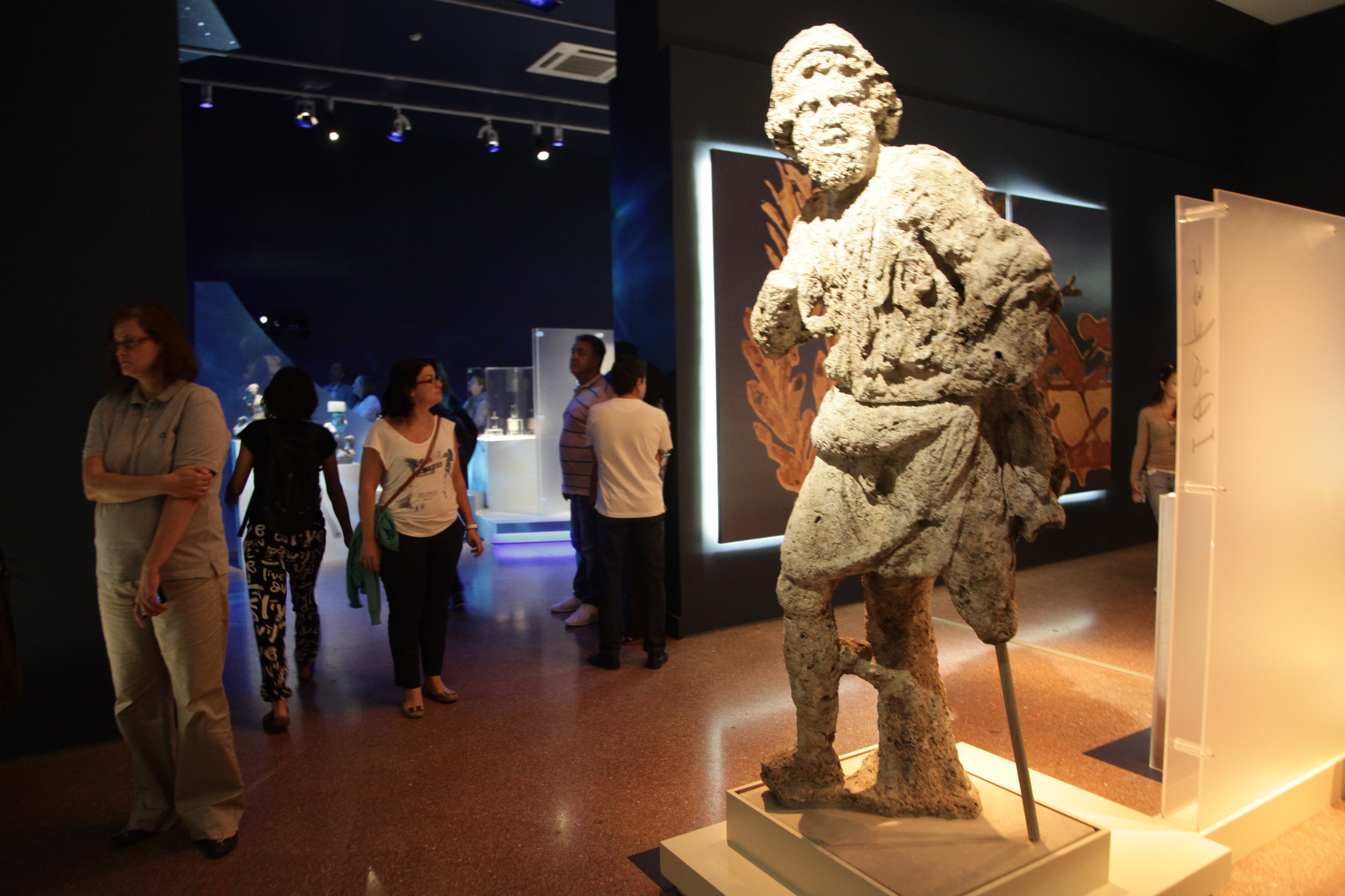 Τα εργαστήρια συντήρησης του ΕΑΜ αποκαλύπτουν τα μυστικά τους