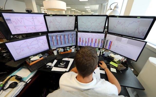 Μεγάλη πτώση στις αποδόσεις των ομολόγων μετά τον ανασχηματισμό