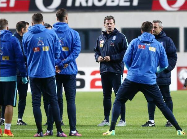 Πολλά προβλήματα για Σκίμπε, προληπτικά «έξω» ο Φορτούνης