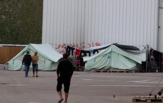 Δύο προσφυγόπουλα με εγκαύματα από πυρκαγιά σε κέντρο προσφύγων