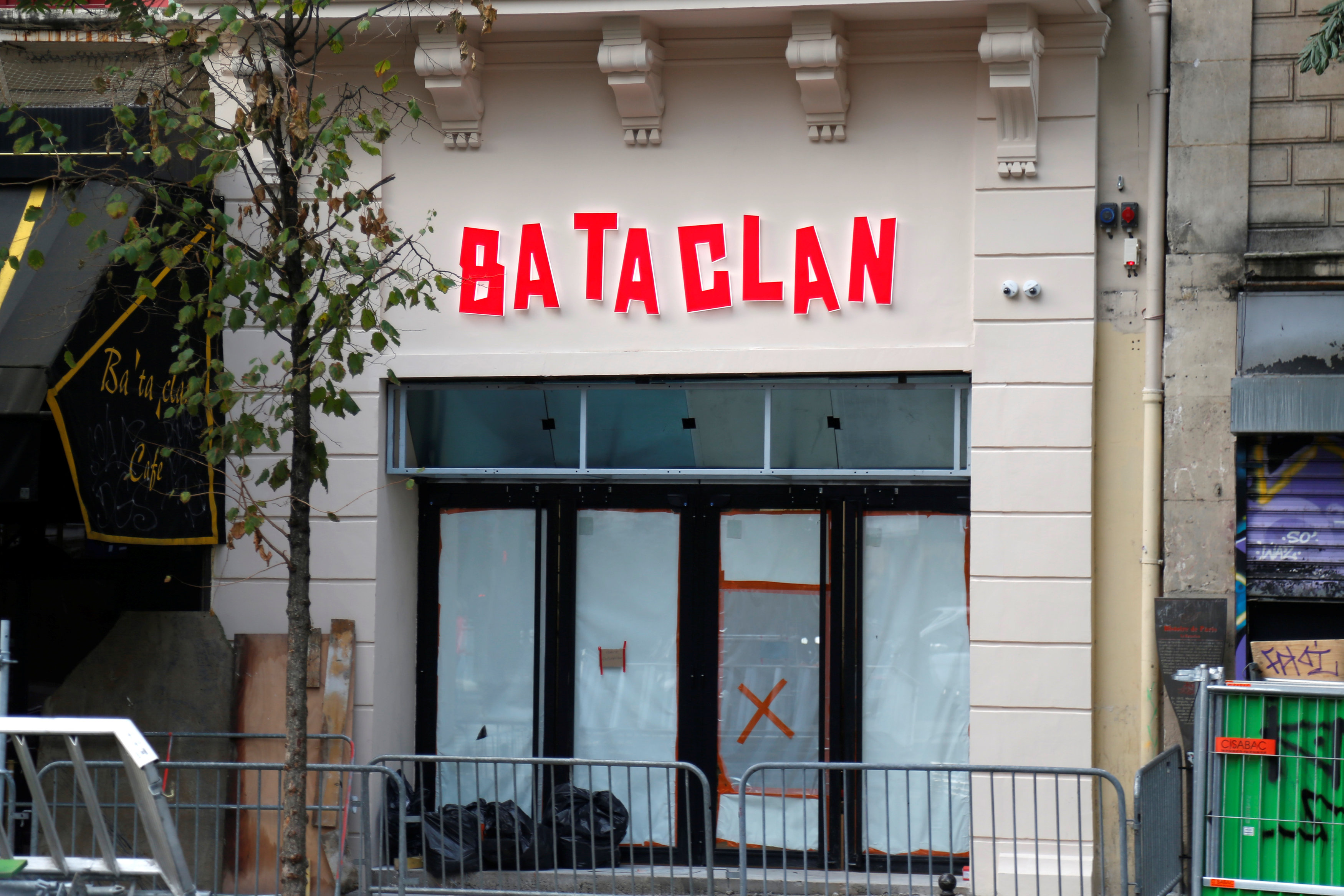 Ο Στινγκ ανοίγει με συναυλία το Bataclan στην επέτειο των επιθέσεων