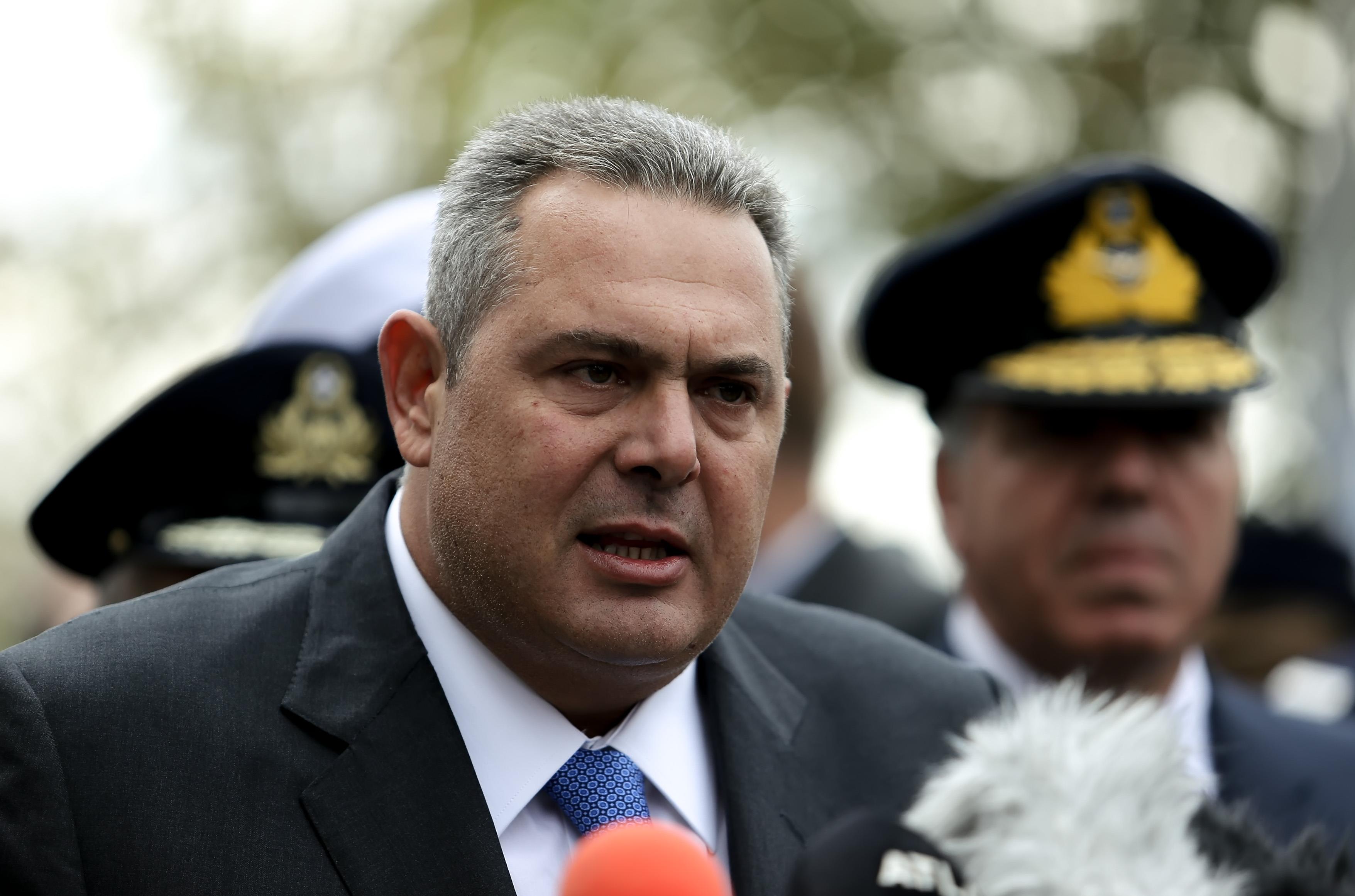 Από περικοπές που δεν έκανε το υπ.Αμυνας η τρύπα των 400 εκατ. ευρώ