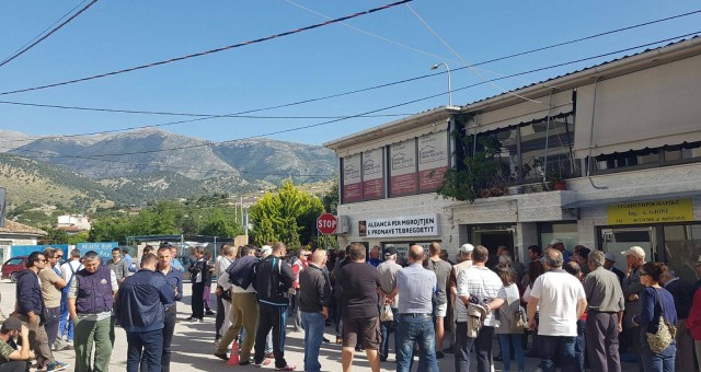 Μεθόδευση κατά της μειονότητας στη Χειμάρρα «βλέπει» η Αθήνα