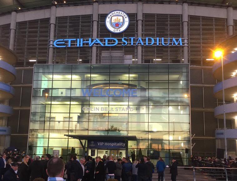 Εκκενώθηκε το «Etihad» λίγο πριν το Σίτι – Μπαρτσελόνα