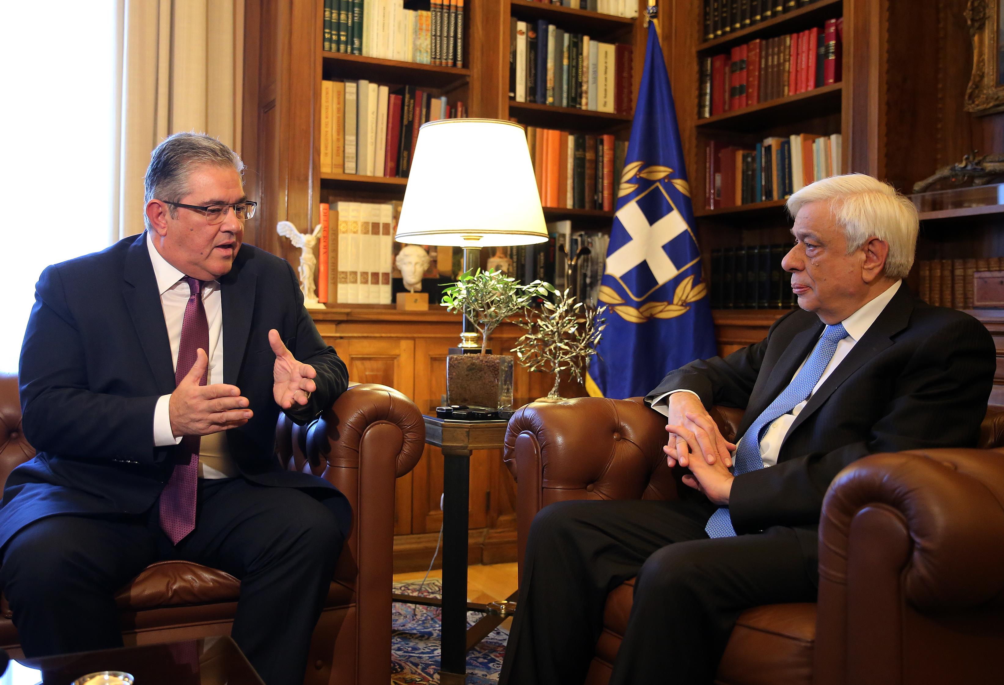 Για τις θέσεις του ΚΚΕ στις τρέχουσες εξελίξεις ενημέρωσε ο Κουτσούμπας τον ΠτΔ