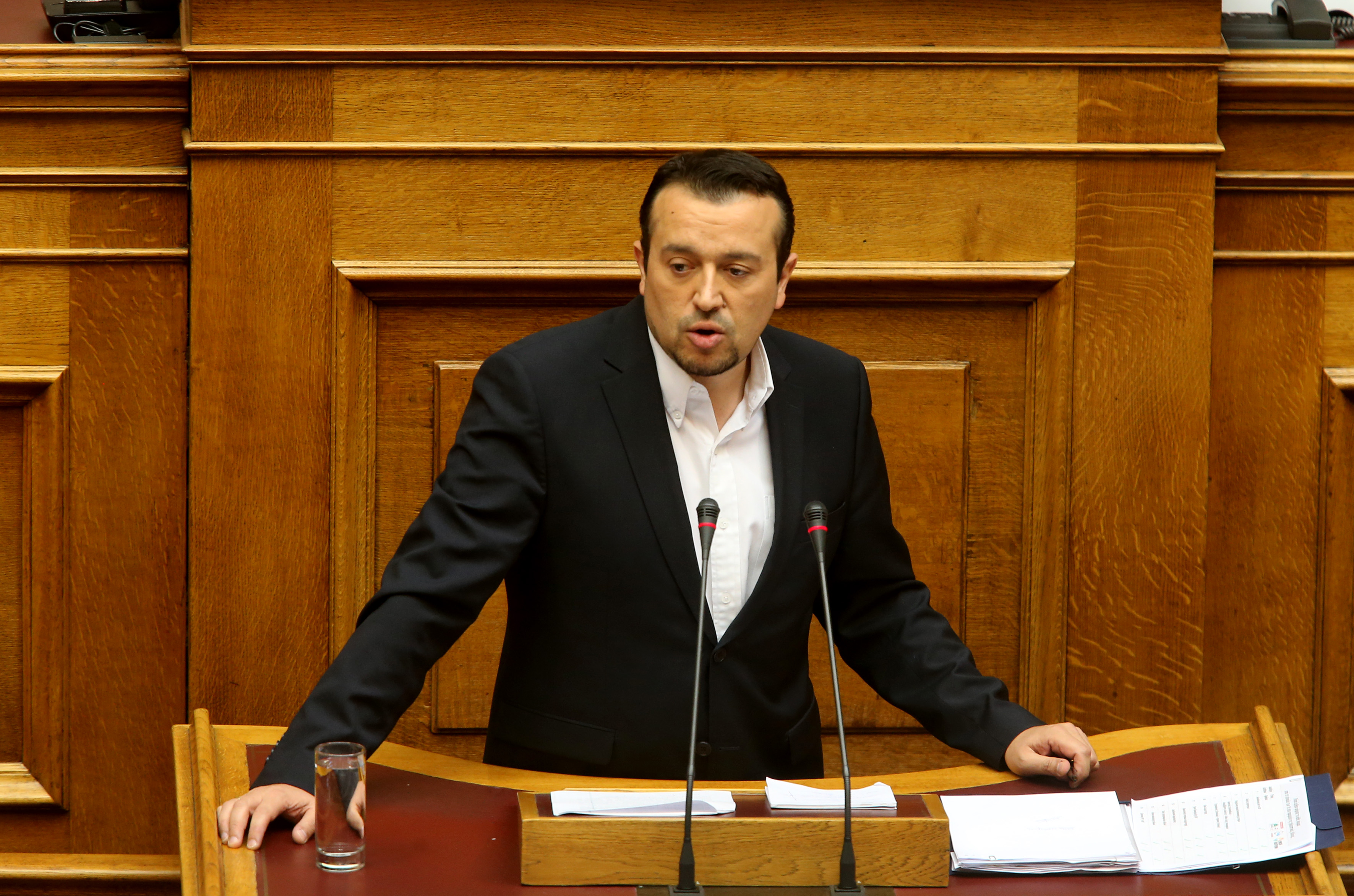 Και άδειες θα δοθούν, και τίμημα θα υπάρξει, λέει ο Νίκος Παππάς