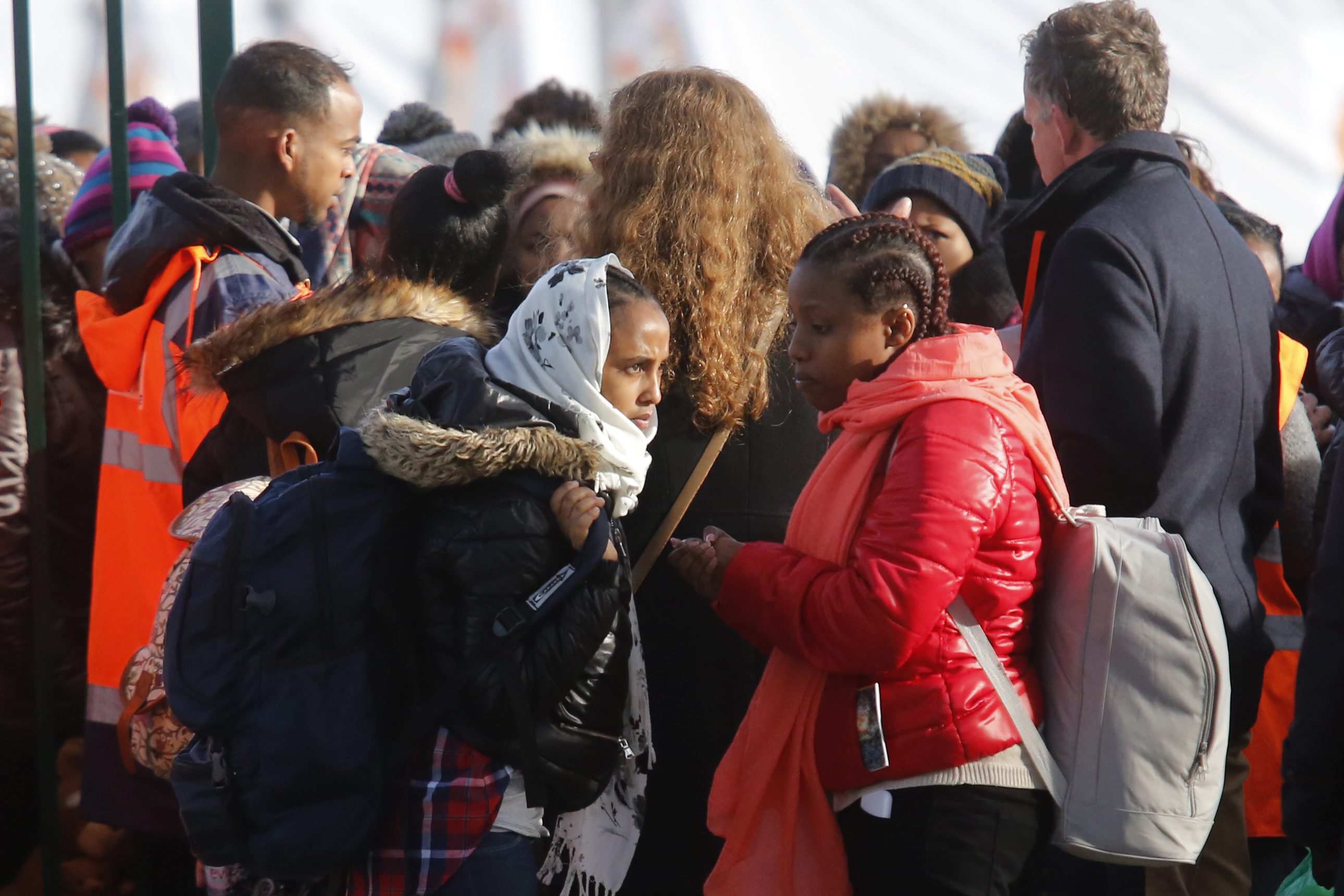 Αγνοείται η τύχη δεκάδων ανηλίκων μετά τη διάλυση της «Ζούγκλας» του Καλαί