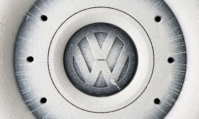 VW: Συμφωνία διοίκησης-συνδικάτων για μαχαίρι σε 23.000 θέσεις εργασίας