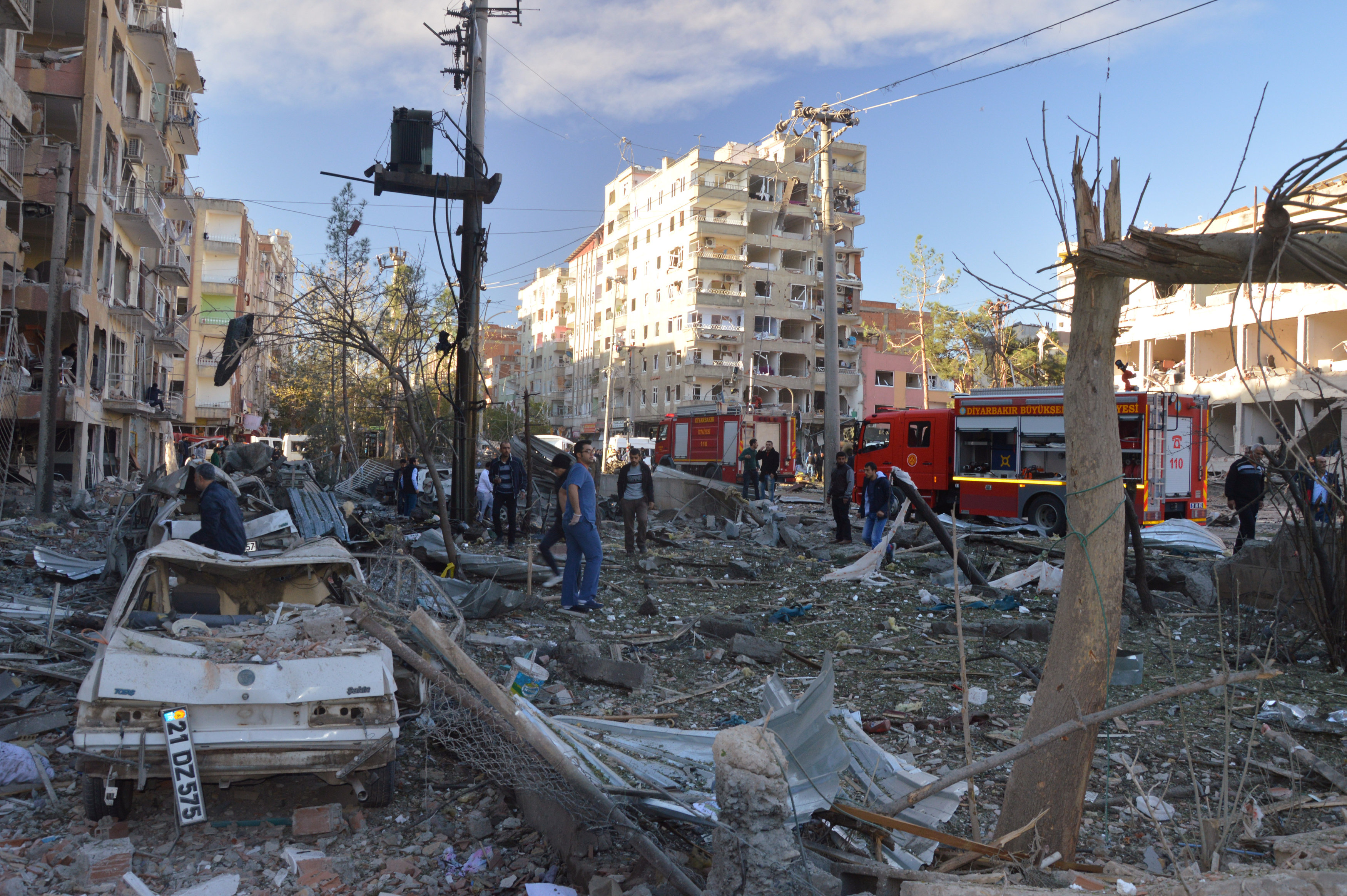 Ισχυρή έκρηξη στο Ντιγιάρμπακιρ μετά τις ομαδικές συλλήψεις κούρδων βουλευτών