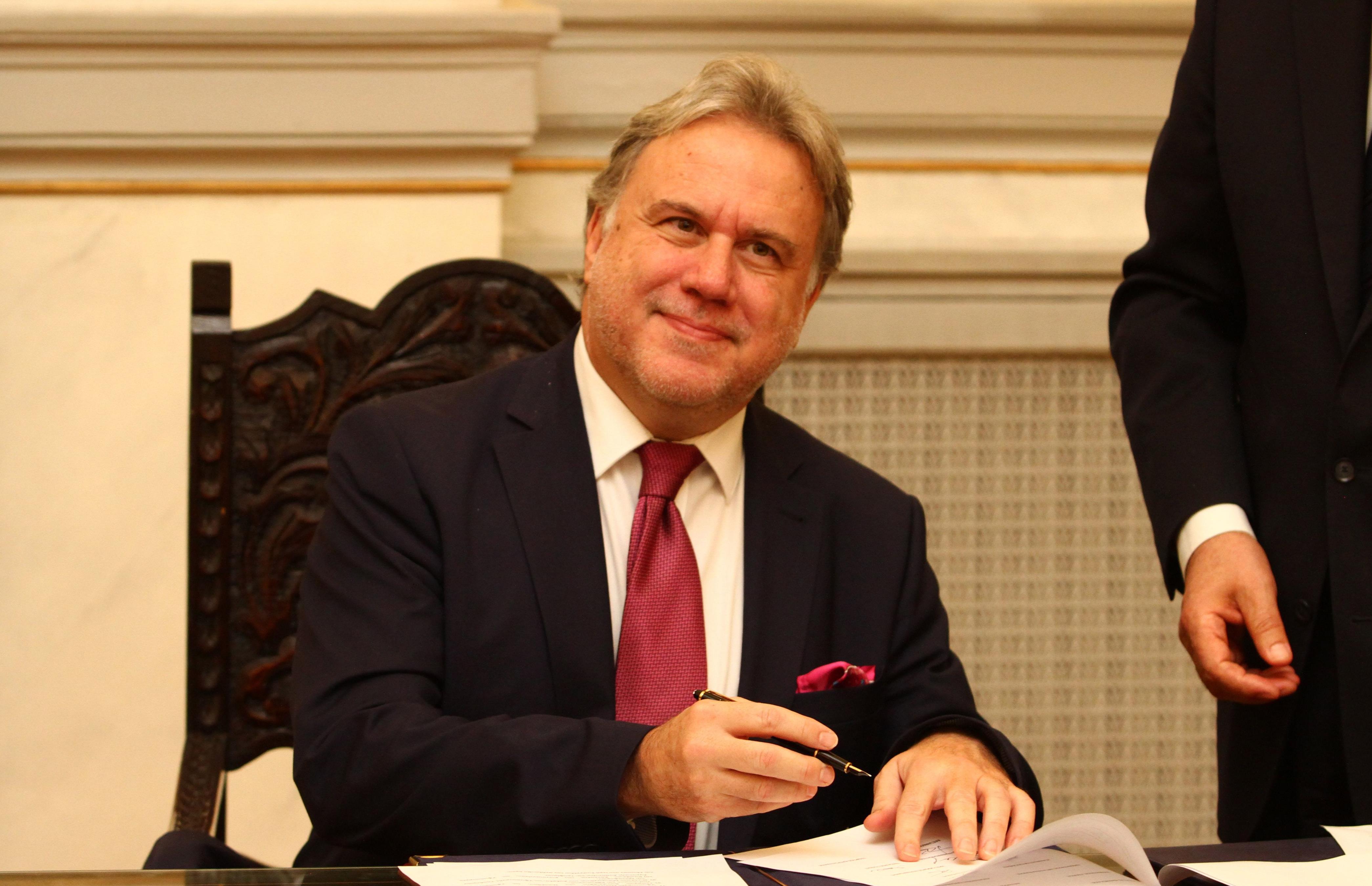 Κατρούγκαλος: Θα συνεχίσω την πολύ καλή δουλειά του κ. Ξυδάκη