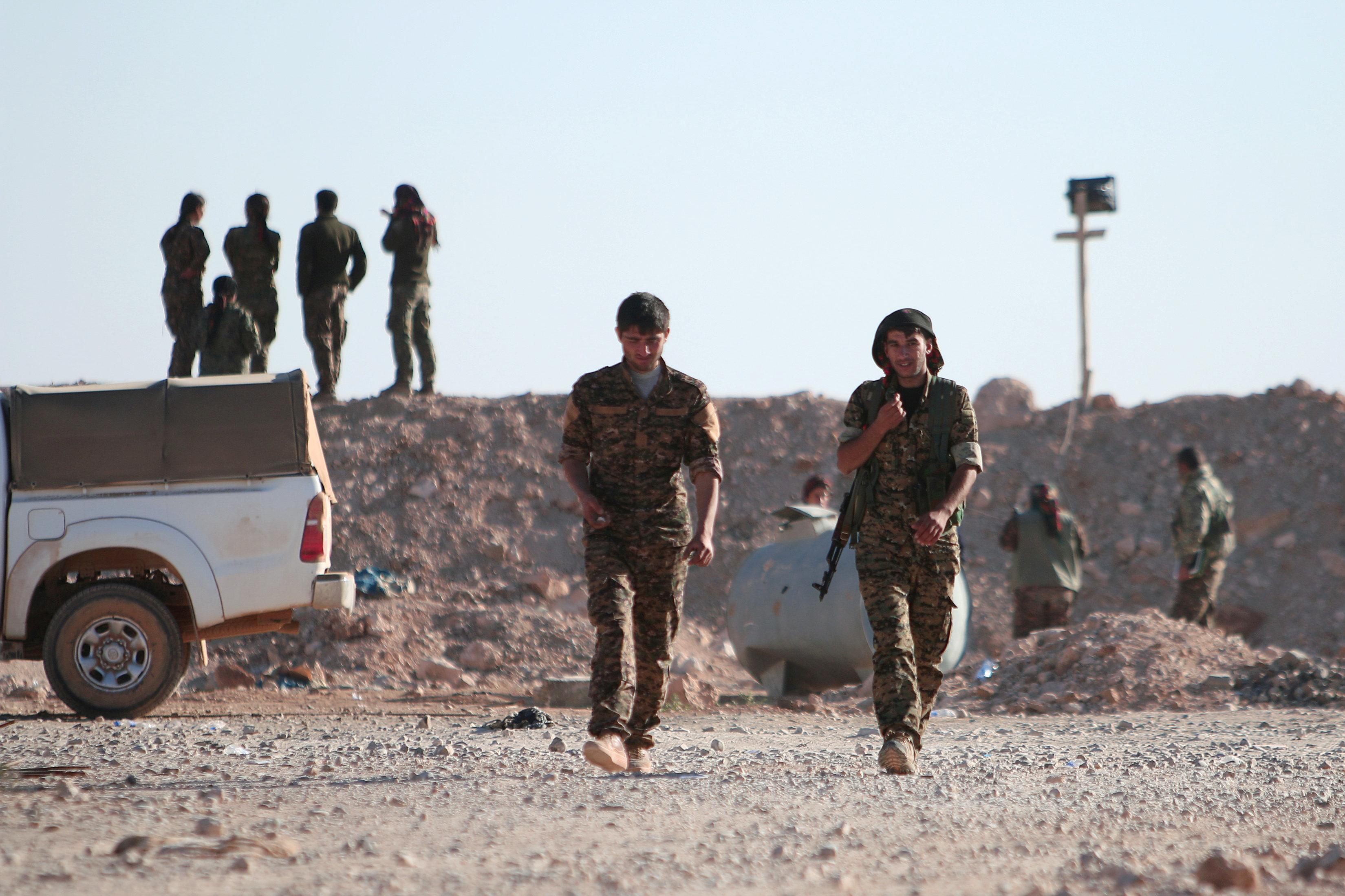 Δυσφορεί η Τουρκία με τη συμμετοχή Κούρδων στη μάχη για τη Ράκα