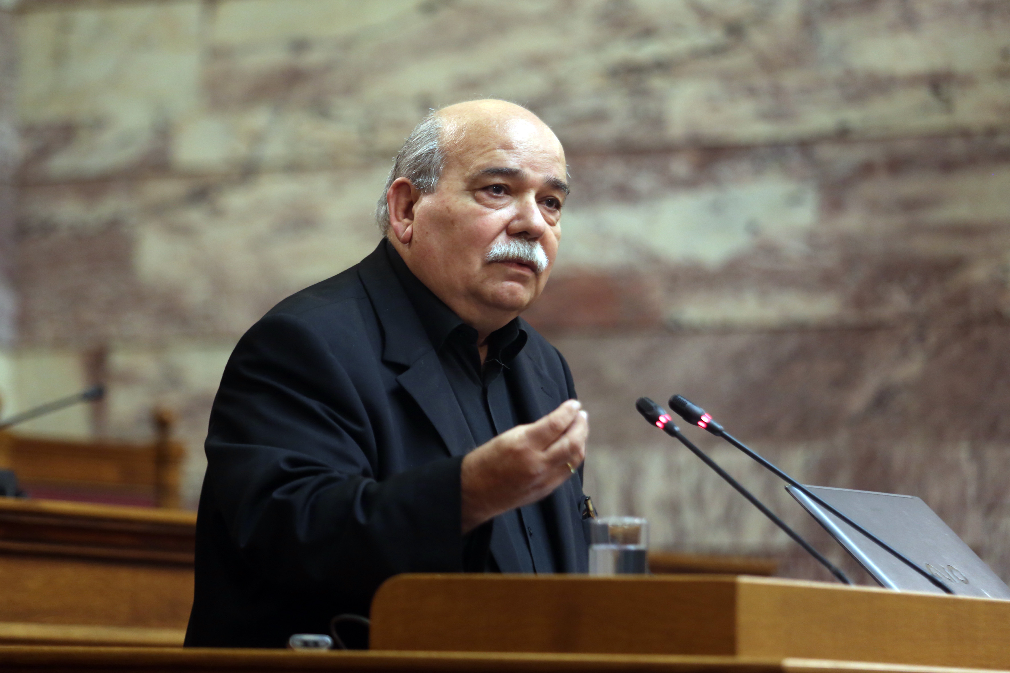 Βούτσης: Μέσα σε λίγους μήνες ο διαγωνισμός για τις άδειες