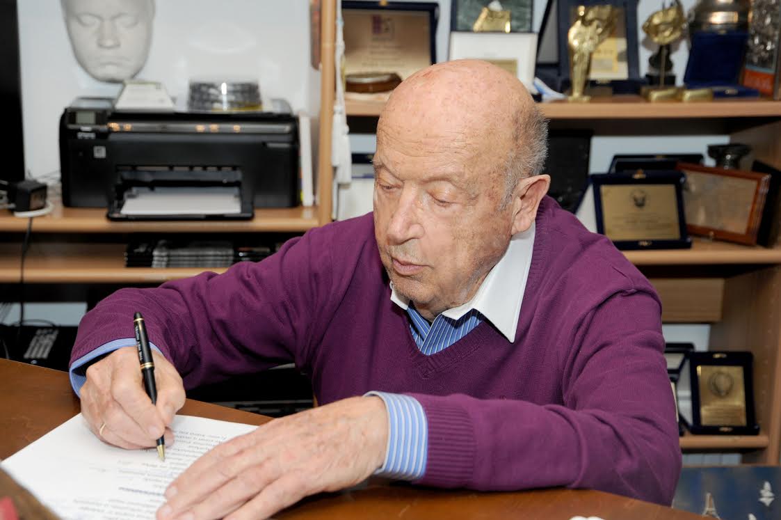 M. Πλέσσας: Μπροστά στα όσα περάσαμε τα σημερινά είναι οπερέτα  με ερμηνευτές φάλτσους