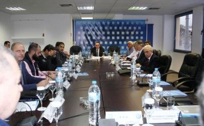 «Τριτοκοσμική η διανομή των τηλεοπτικών», λένε οι «12» της Λίγκας