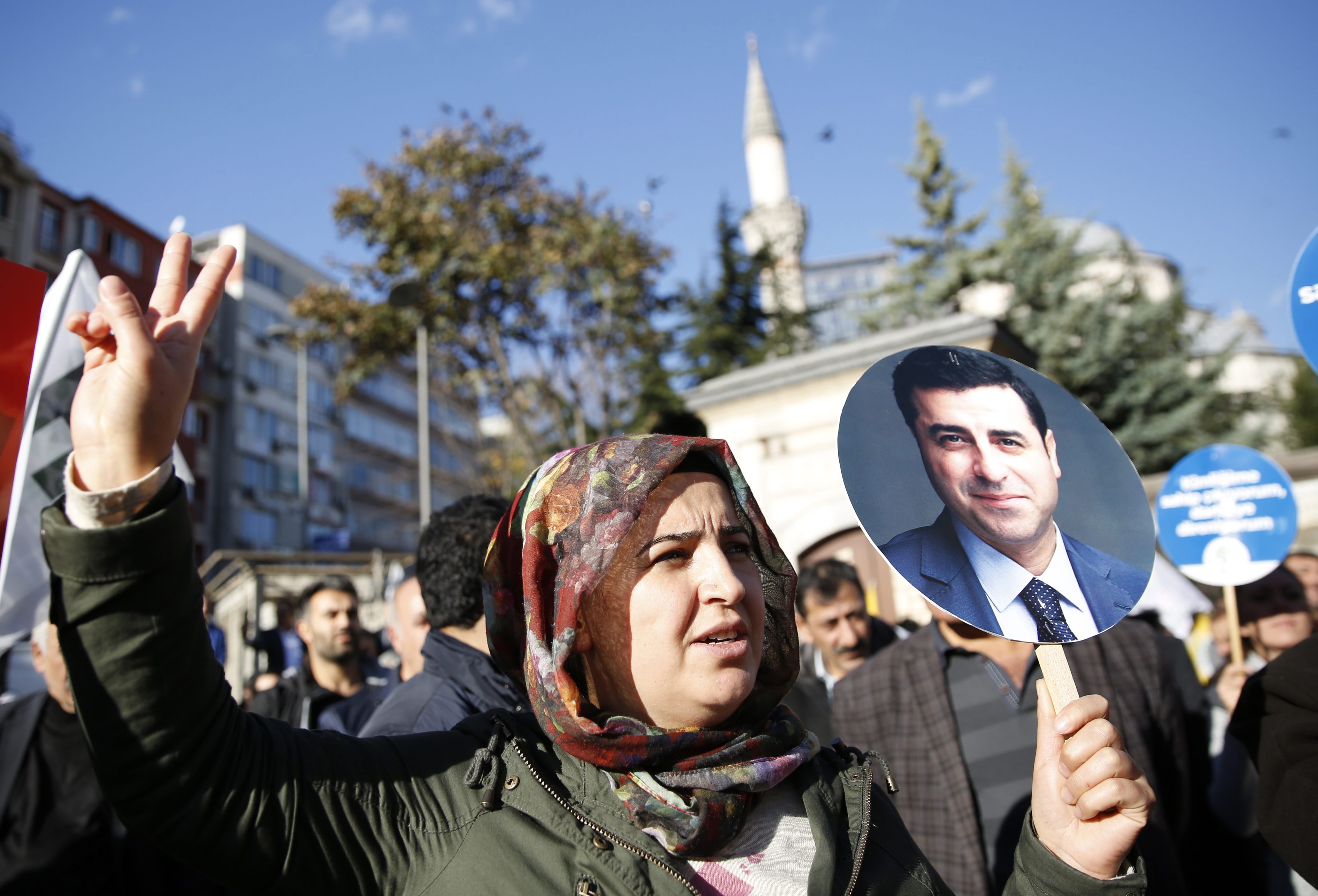 Το φιλοκουρδικό HDP επιστρέφει στην Τουρκική Εθνοσυνέλευση