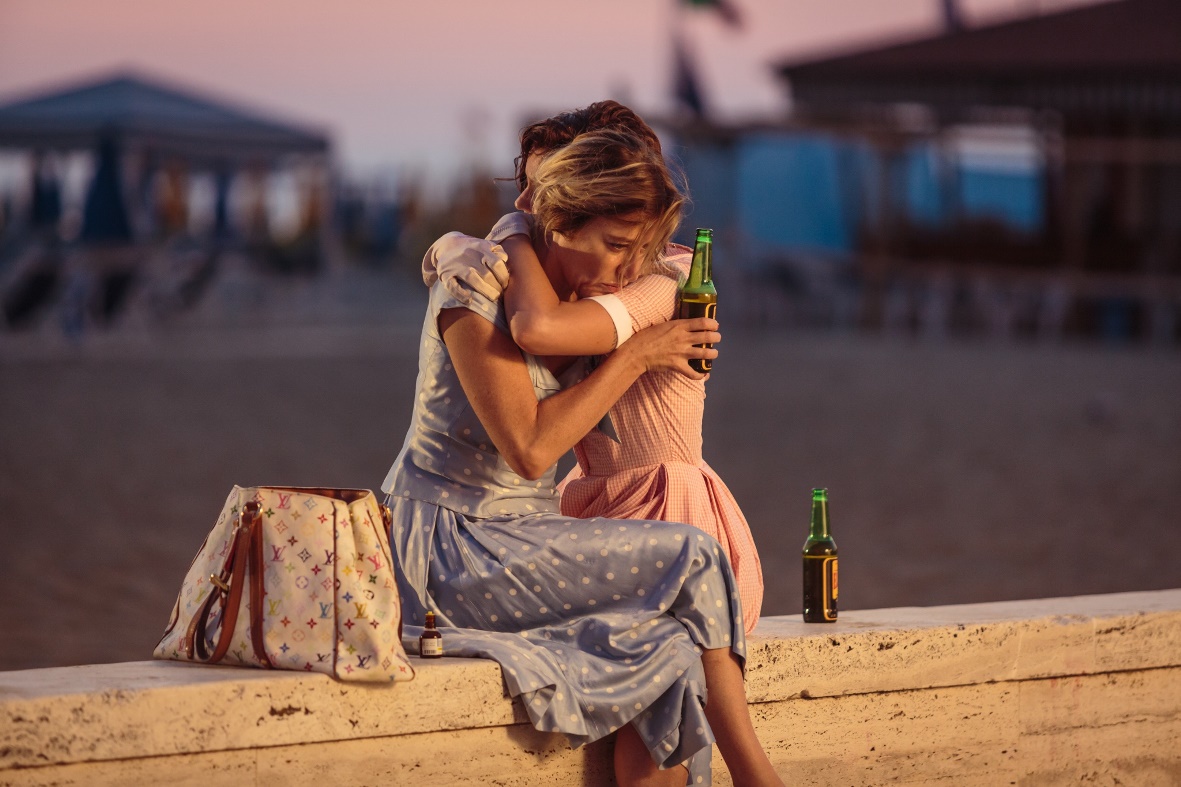 Η Βαλέρια Μπρούνι Τεντέσκι είναι μες την «Τρελή Χαρά»