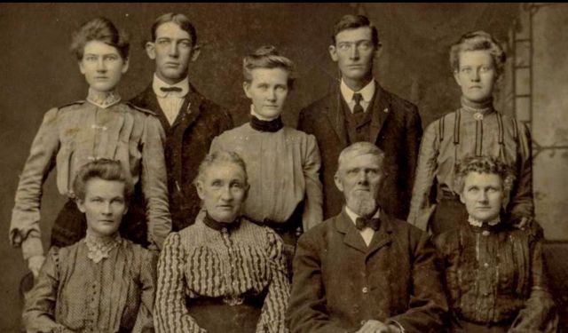 PhotoScan: Πώς θα σώσετε τις παλιές φωτογραφίες από τη σοφίτα