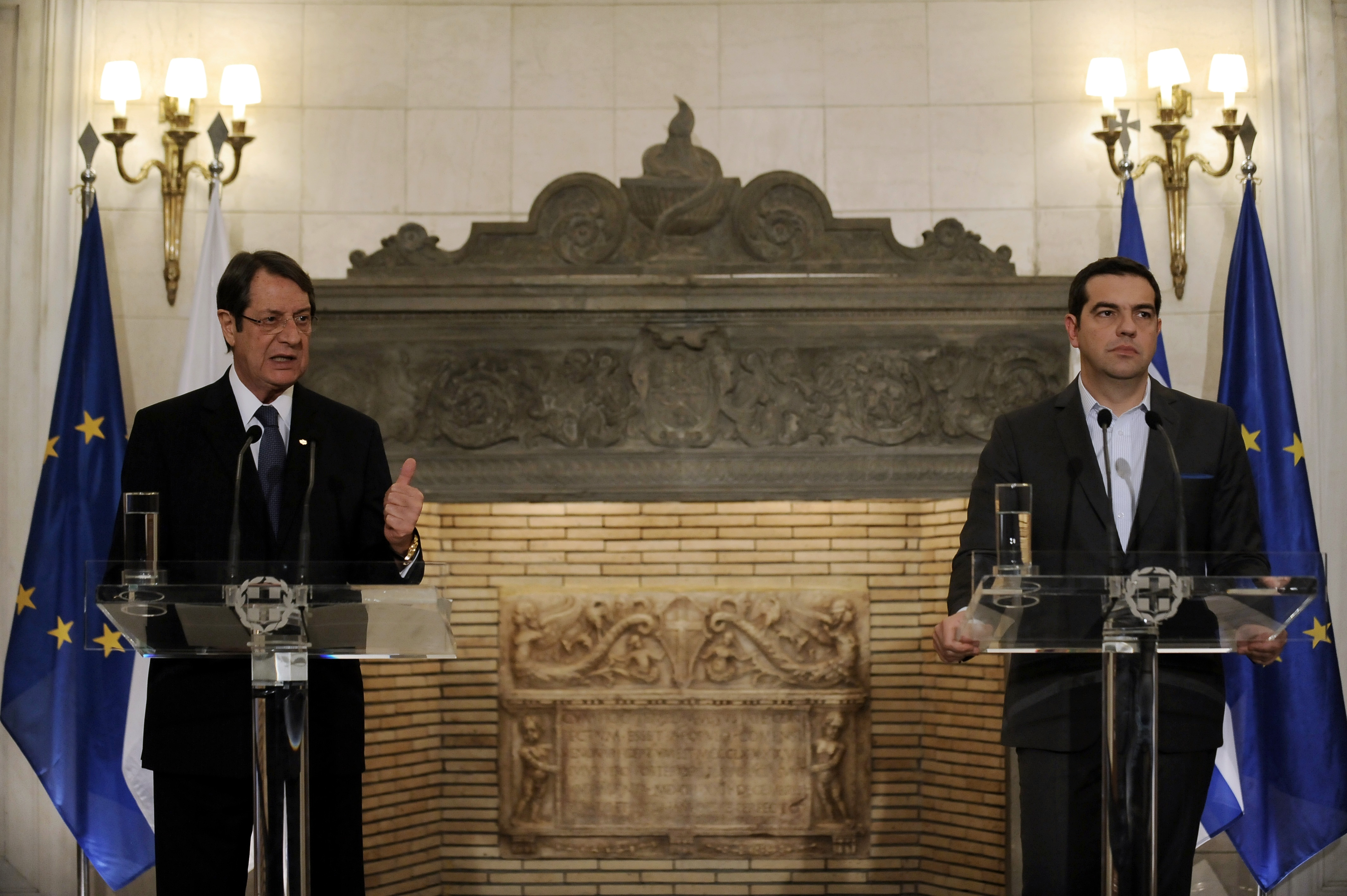 Τσίπρας: Λύση για το Κυπριακό χωρίς κατοχικά στρατεύματα και εγγυήσεις