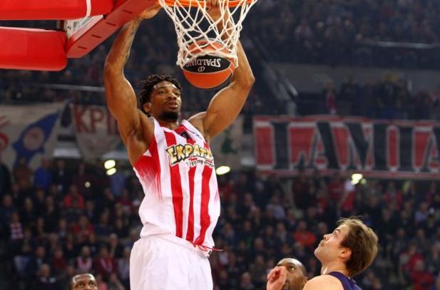 Ο Ολυμπιακός επέστρεψε στις νίκες, 59-52 τη Μπαρτσελόνα