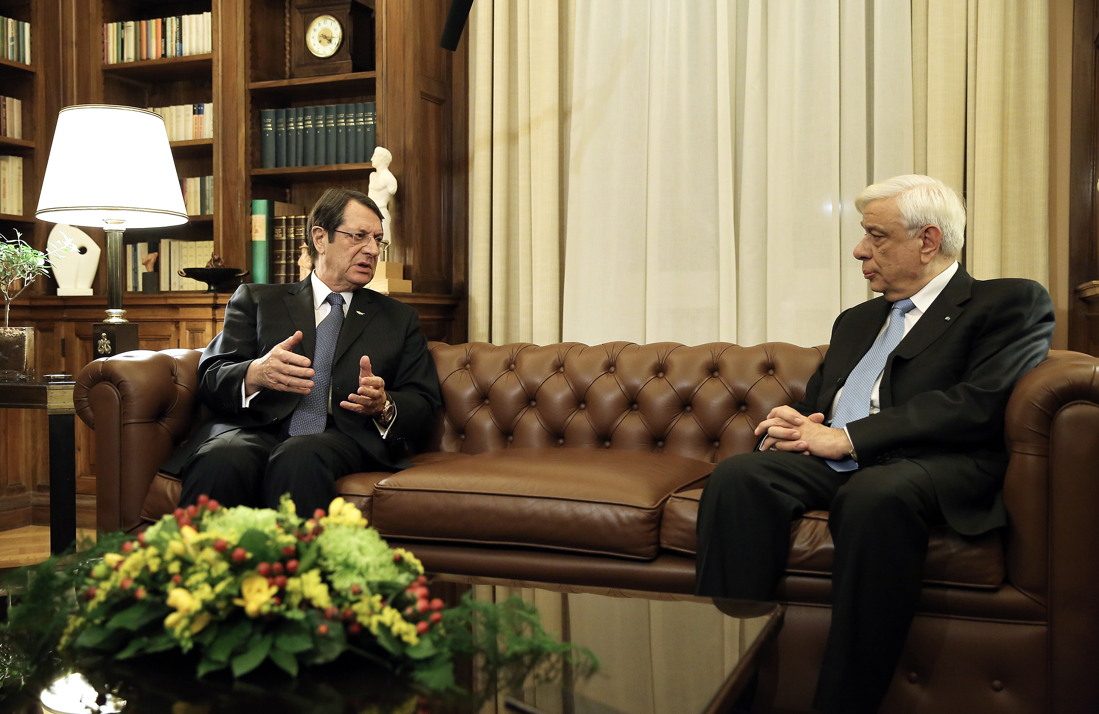 Πρόεδρος προς Αναστασιάδη: Οι κοινές κόκκινες γραμμές βασίζονται στο Δίκαιο