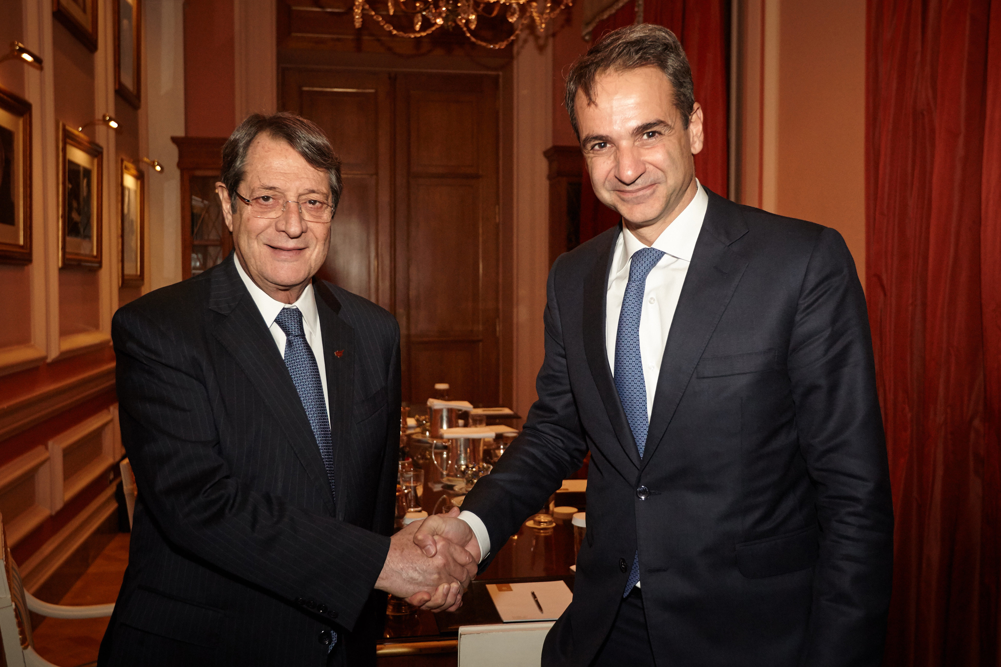 «Αμέριστη στήριξη» εξέφρασε ο Κ.Μητσοτάκης στον Ν.Αναστασιάδη