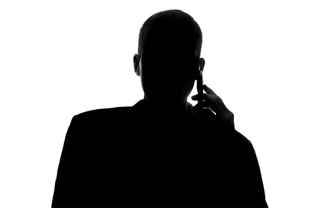 Επιτήδειοι εξαπατούν τηλεφωνικά ως «αστυνομικοί» ανυποψίαστους πολίτες