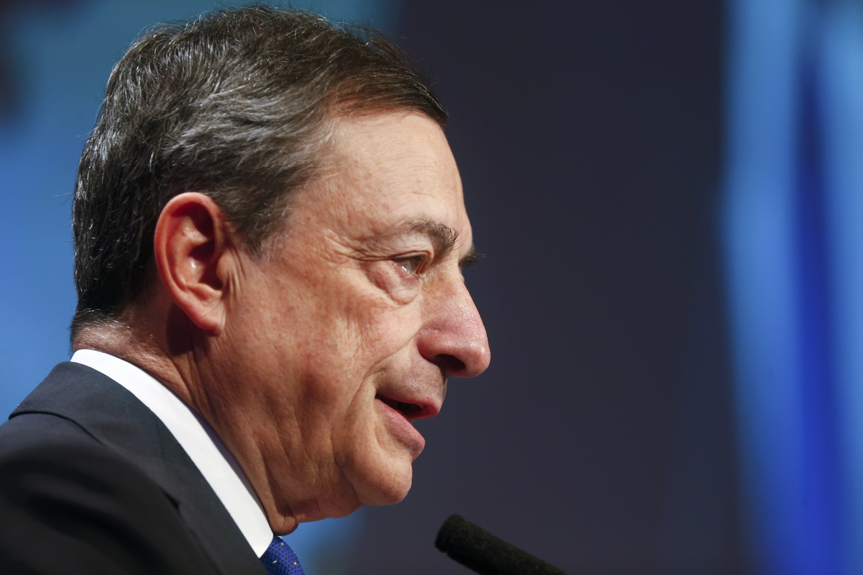 Ντράγκι: Να διατηρηθεί το ρυθμιστικό πλαίσιο των τραπεζών