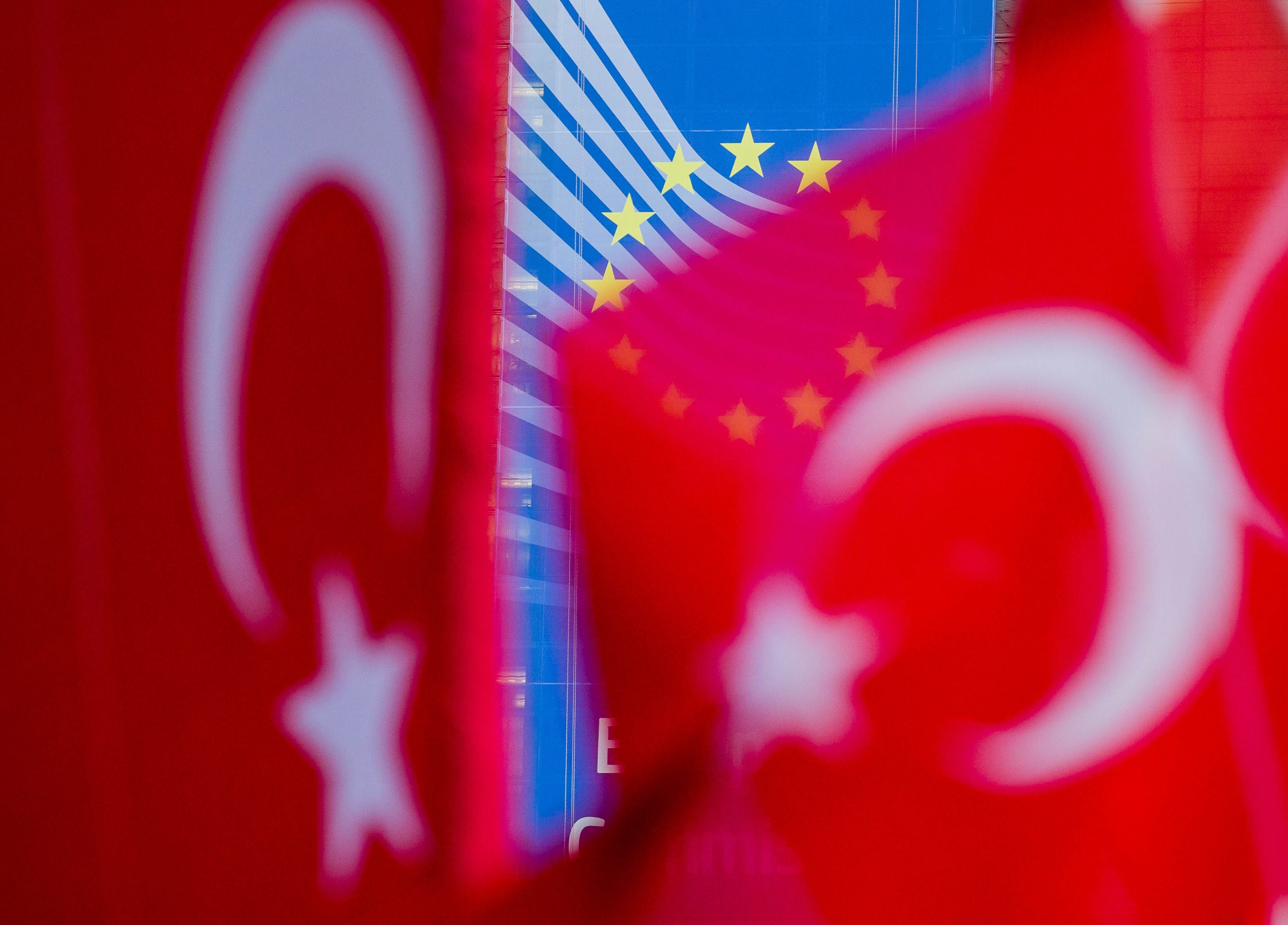 Διακοπή ενταξιακής διαπραγμάτευσης με την Τουρκία ζητά ο επικεφαλής του ΕΛΚ