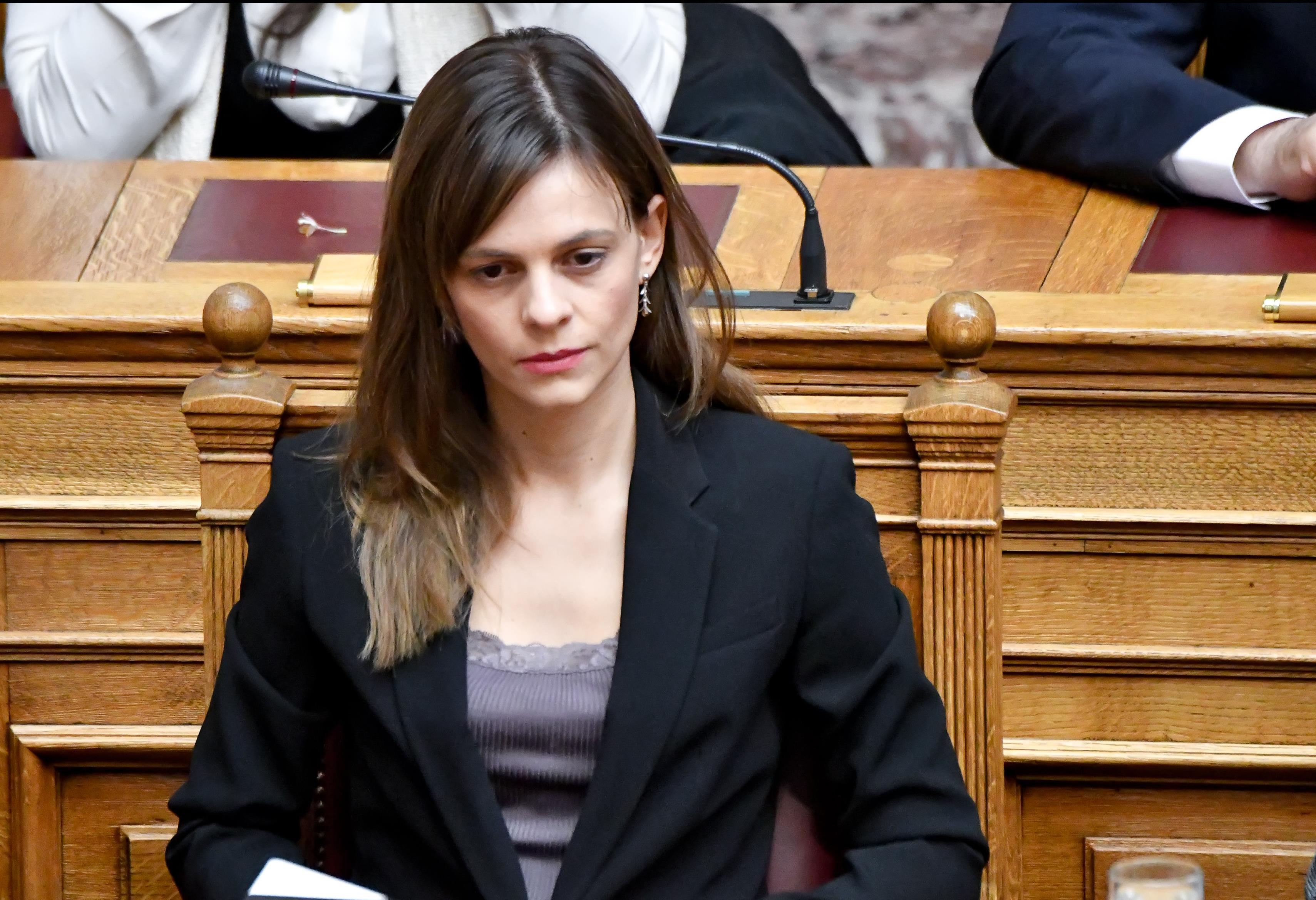 Στηρίζουν οι εργοδότες την εθνική γραμμή για απολύσεις και κλαδικές συμβάσεις