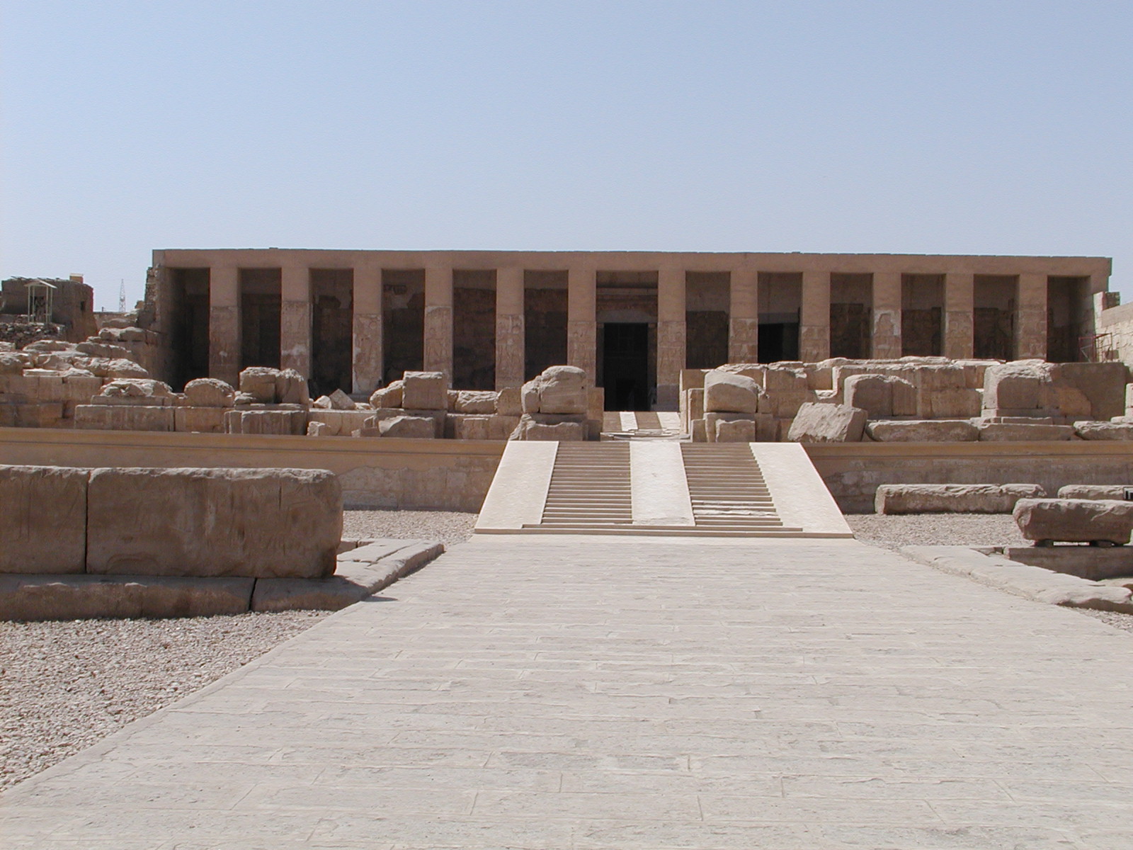 Πόλη 7.000 ετών έφερε στο φως η αρχαιολογική σκαπάνη στην Αίγυπτο