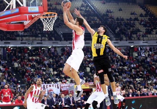 Ο Ολυμπιακός εύκολα το ντέρμπι, νίκες για ΠΑΟΚ, Άρη, Κολοσσό