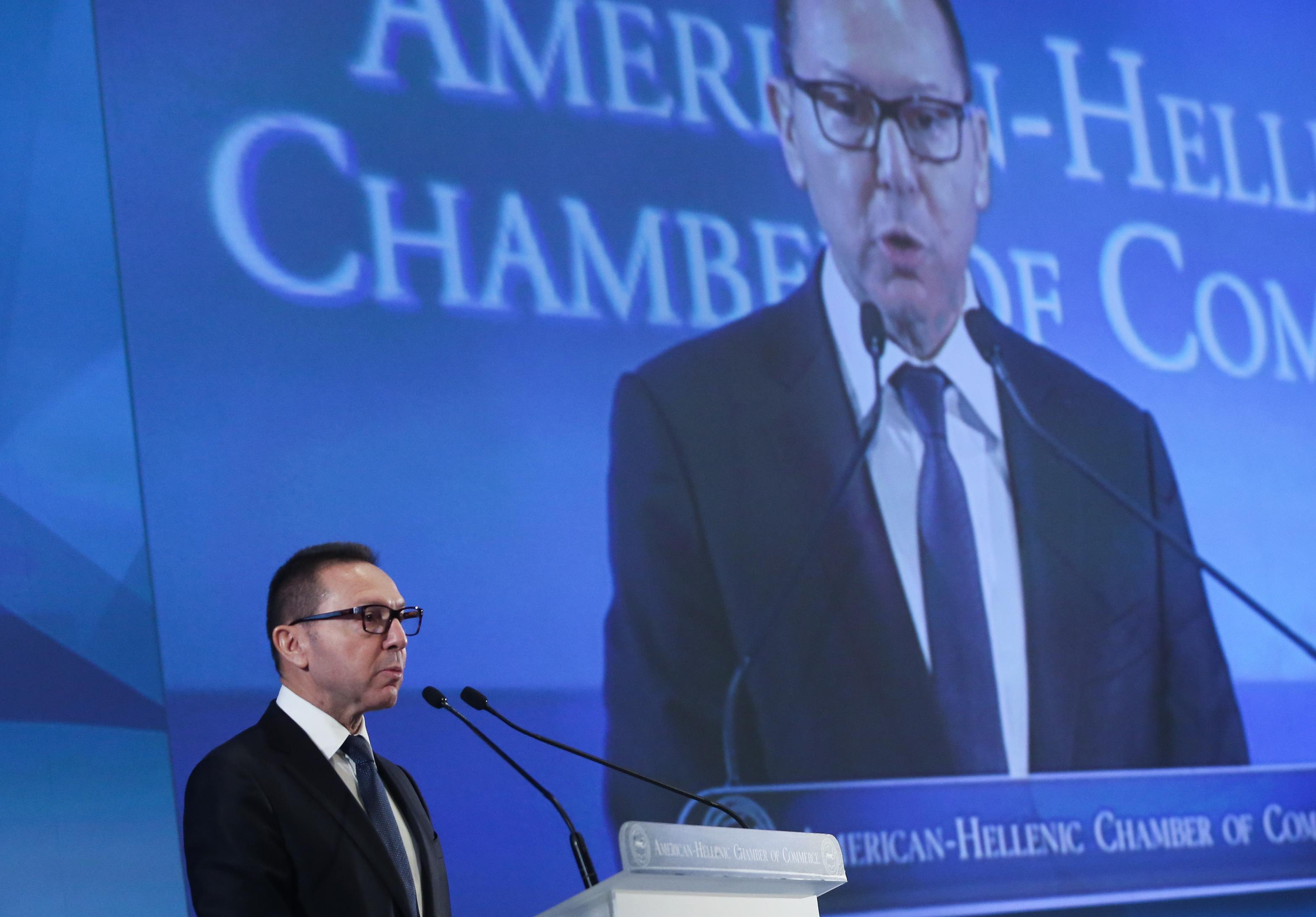 Στουρνάρας: Να κλείσει η αξιολόγηση ώς το τέλος του 2016