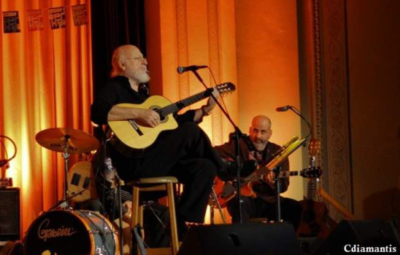 Ο Διονύσης Σαββόπουλος τερματίζει με «Το Φορτηγό» στον «Παρνασσό»