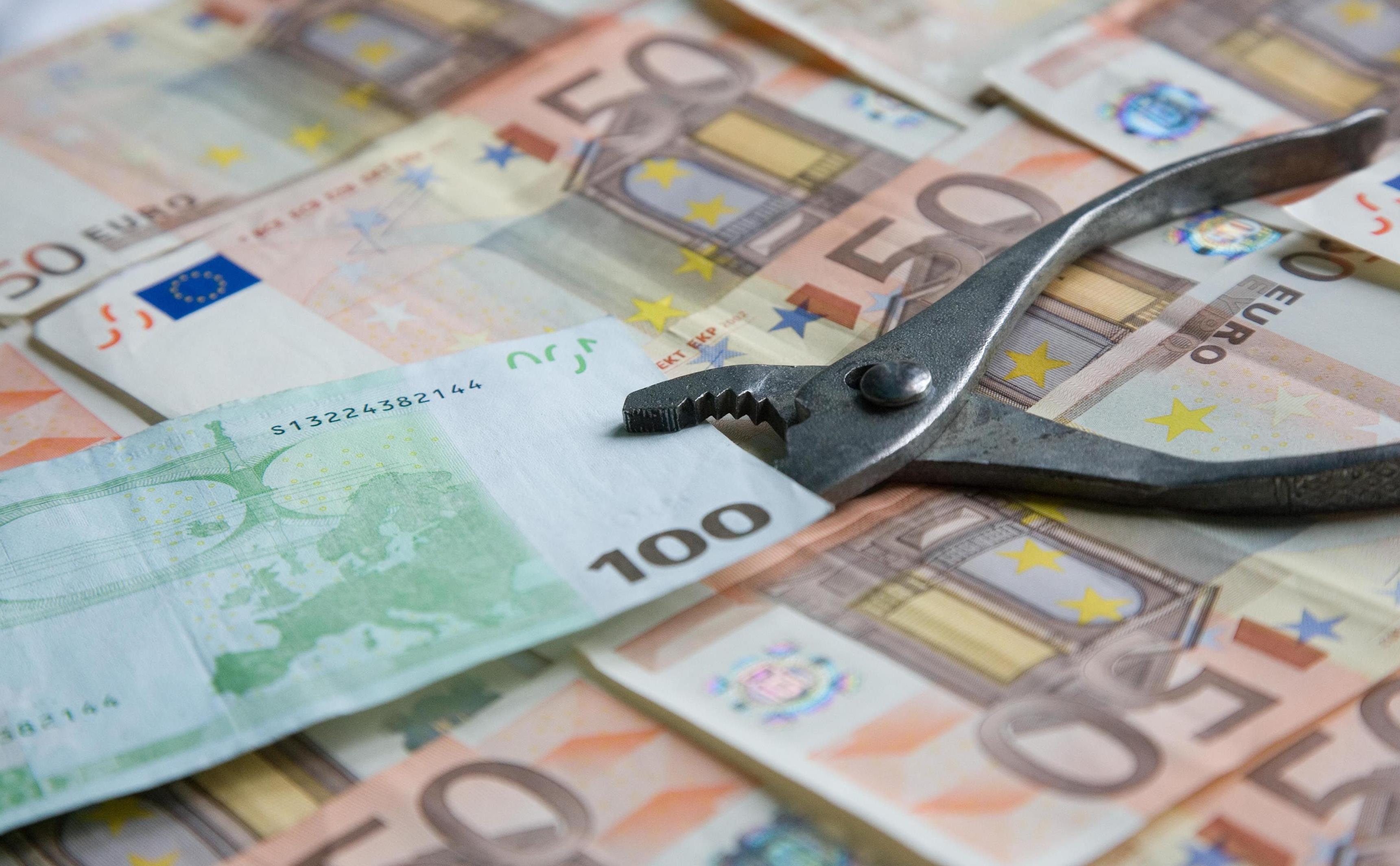 Πάνω από 3 εκατoμμύρια υποψήφια θύματα στη μάχη του αφορολόγητου