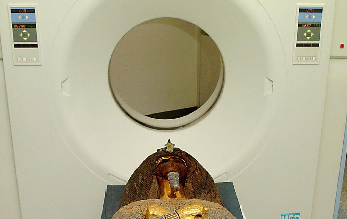 Μούμιες από το Εθνικό Αρχαιολογικό Μουσείο στον αξονικό τομογράφο