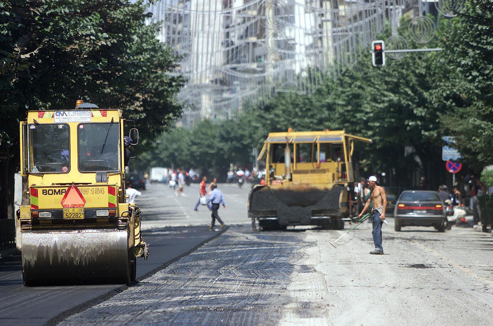 Εκτεταμένες ασφαλτοστρώσεις στον Πειραιά