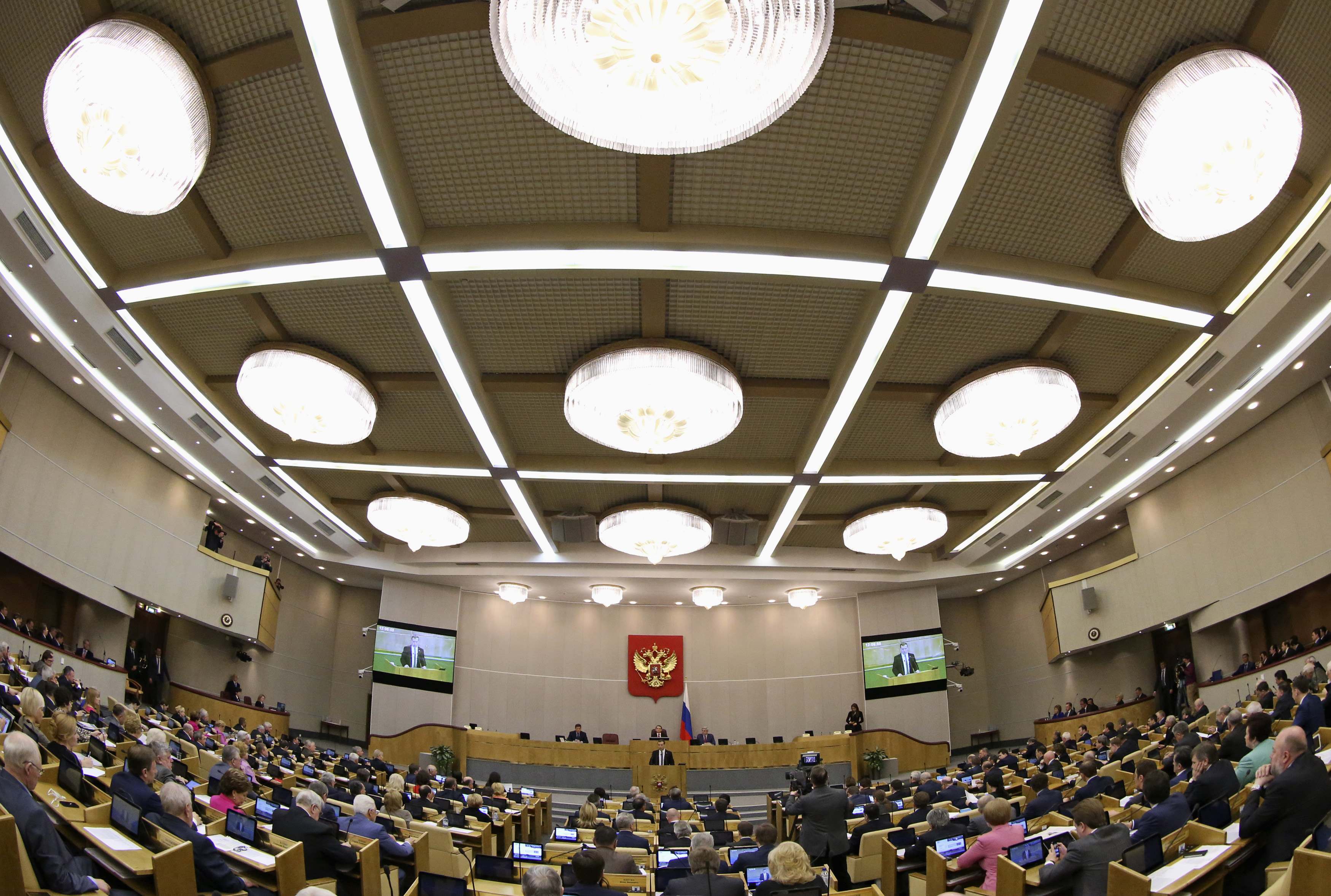 Έχασαν τη βουλευτική έδρα, αλλά γλυκάθηκαν από τα προνόμια