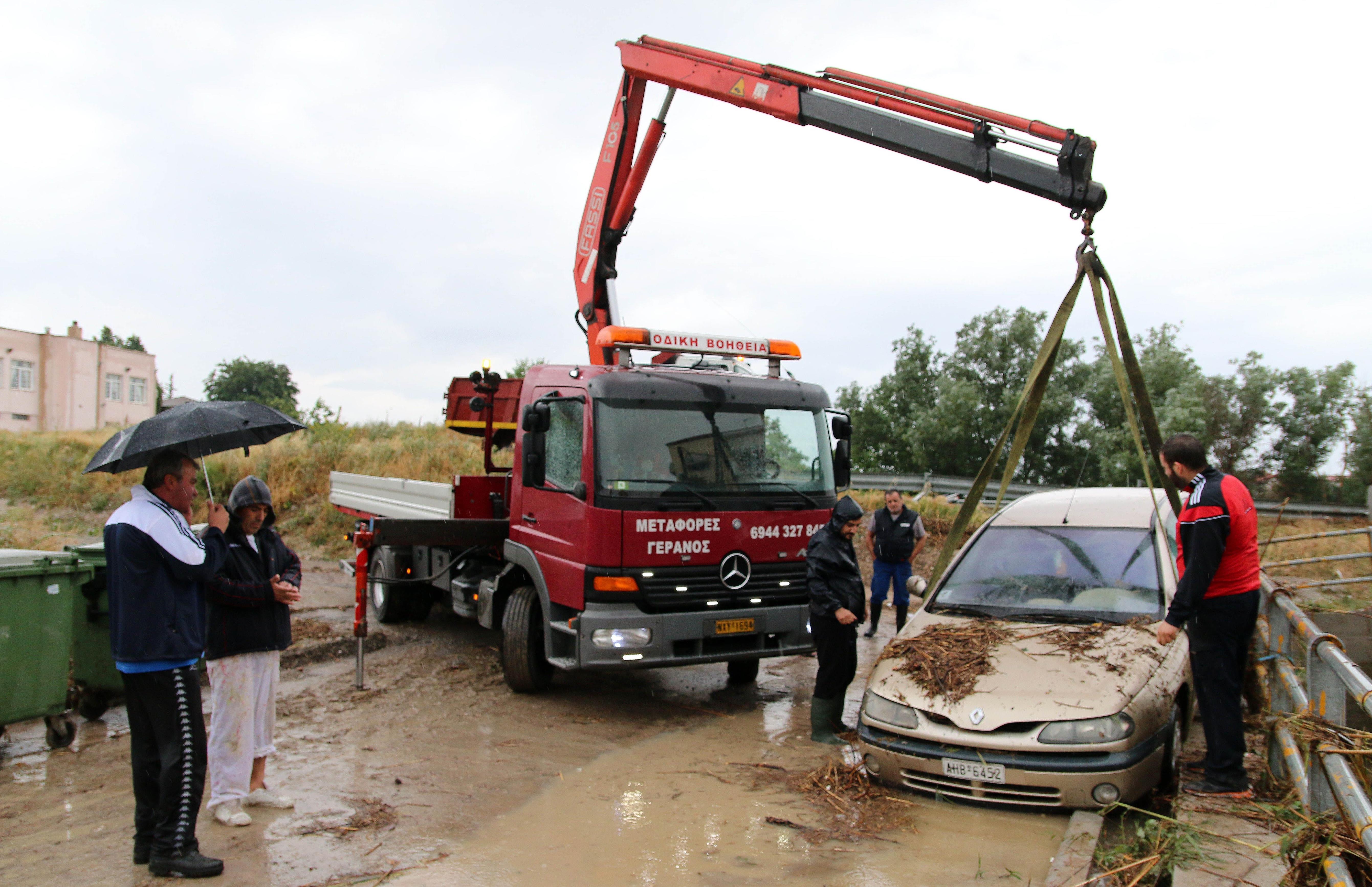 Νεκροί σε τροχαίο τρεις αγνοούμενοι στην Αλεξανδρούπολη