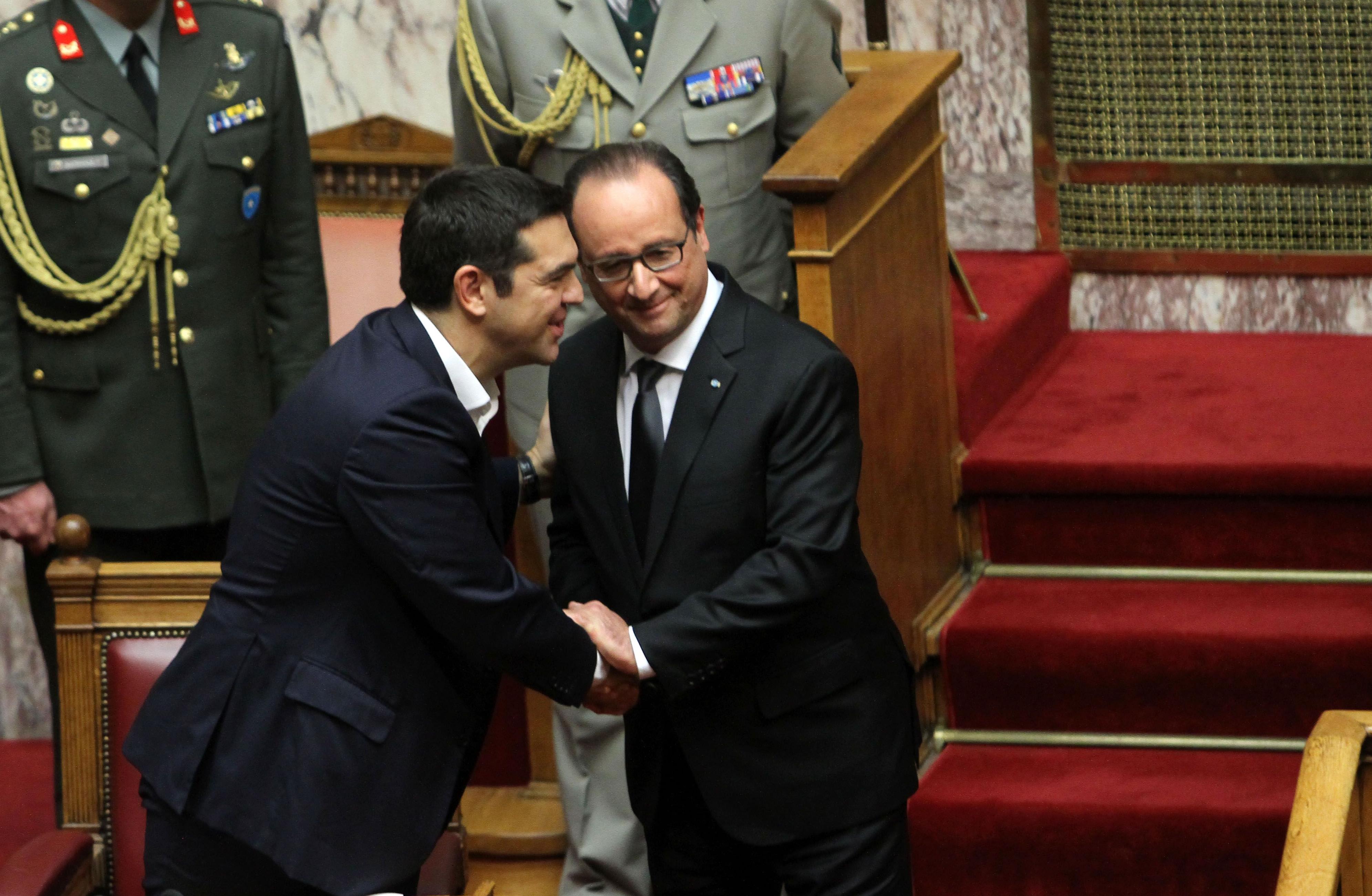 Συνάντηση με τον Ολάντ θα έχει το Σάββατο ο Τσίπρας στο Άμπου Ντάμπι