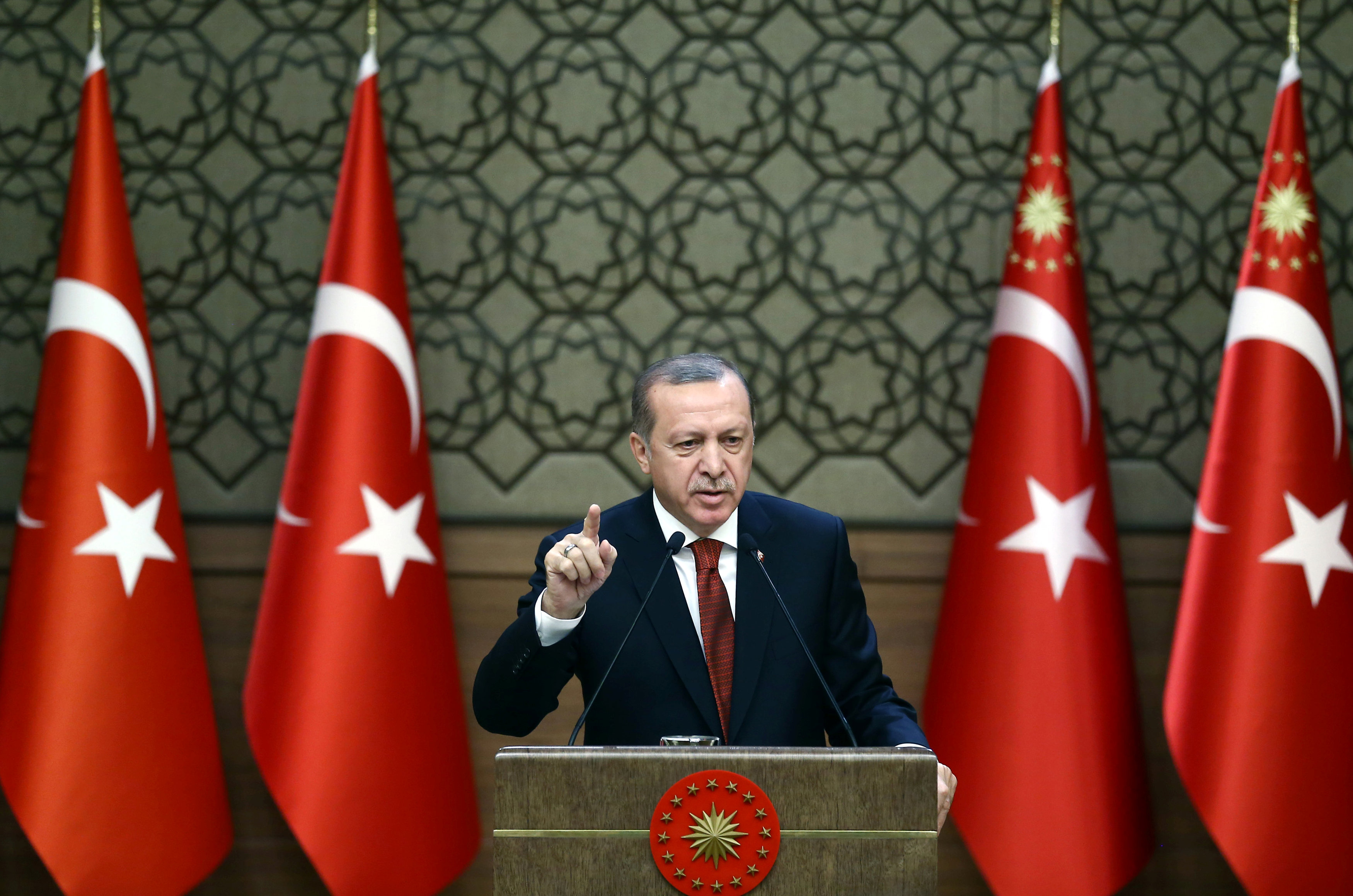 Ο Ερντογάν προχωρά τη συνταγματική μεταρρύθμιση, δημοψήφισμα την άνοιξη