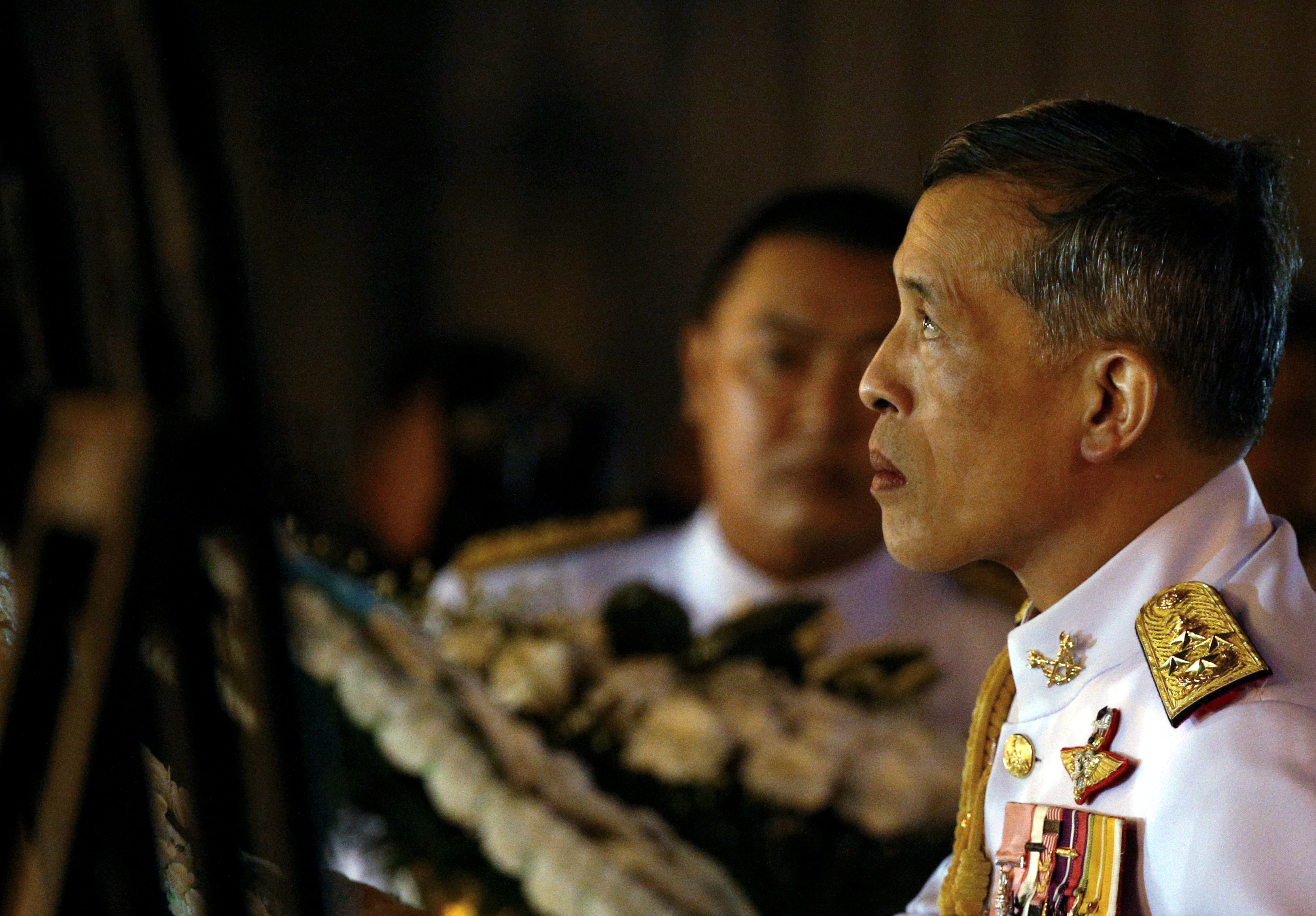 Ο αμφιλεγόμενος Μάχα Βαϊραλονγκόρν νέος βασιλιάς της Ταϊλάνδης