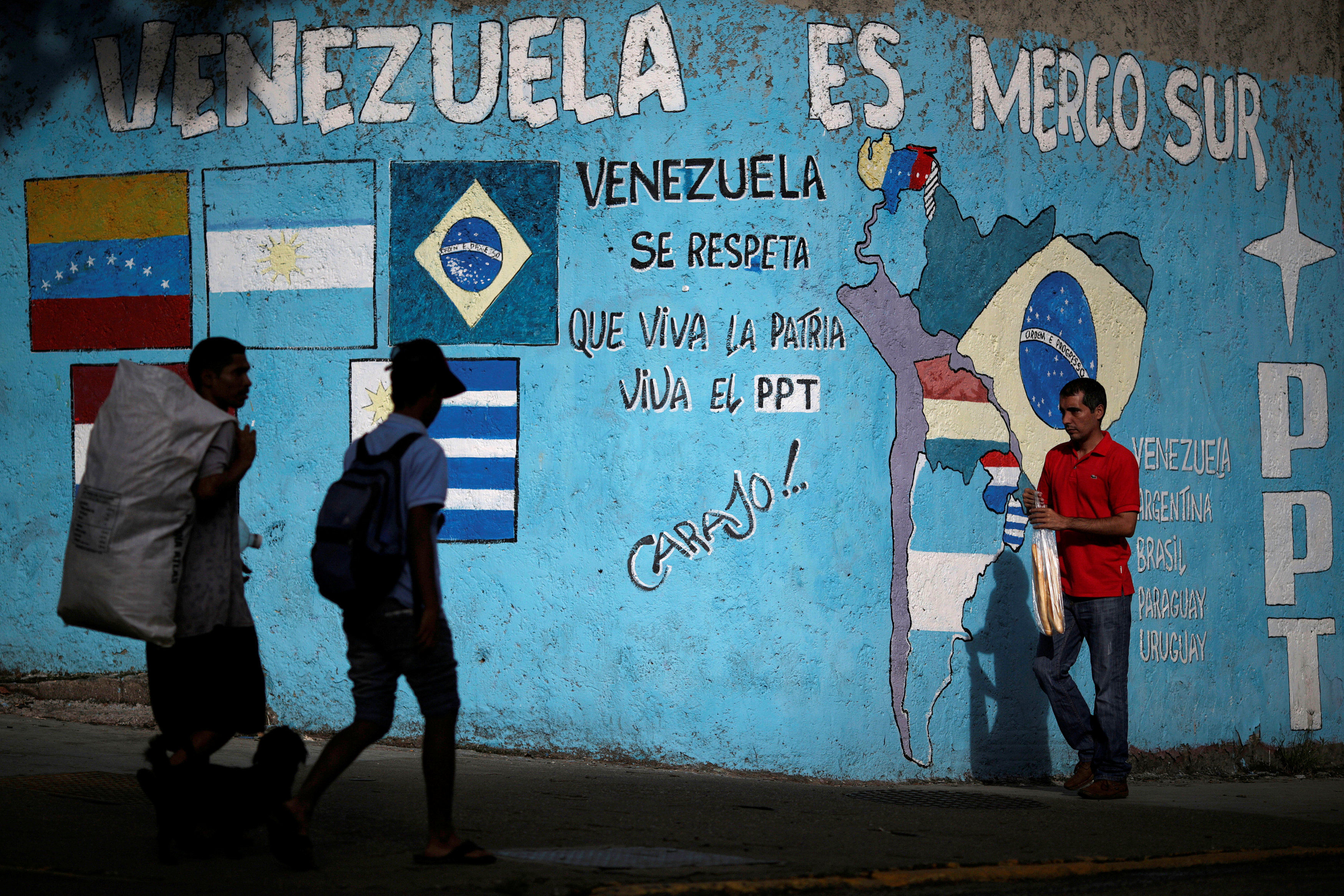 Την πόρτα της εξόδου δείχνει η Mercosur στην Βενεζουέλα