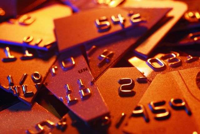 H Barclays προβλέπει το τέλος της πιστωτικής κάρτας